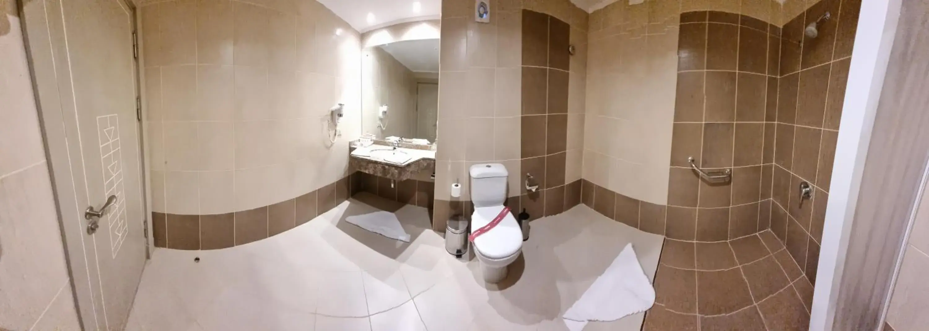 Double or Twin Room with Partial Sea View in Amarina Queen Resort & Aqua Park Marsa Alam Double or Twin Room with Partial Sea View in Amarina Queen Resort & Aqua Park Marsa Alam