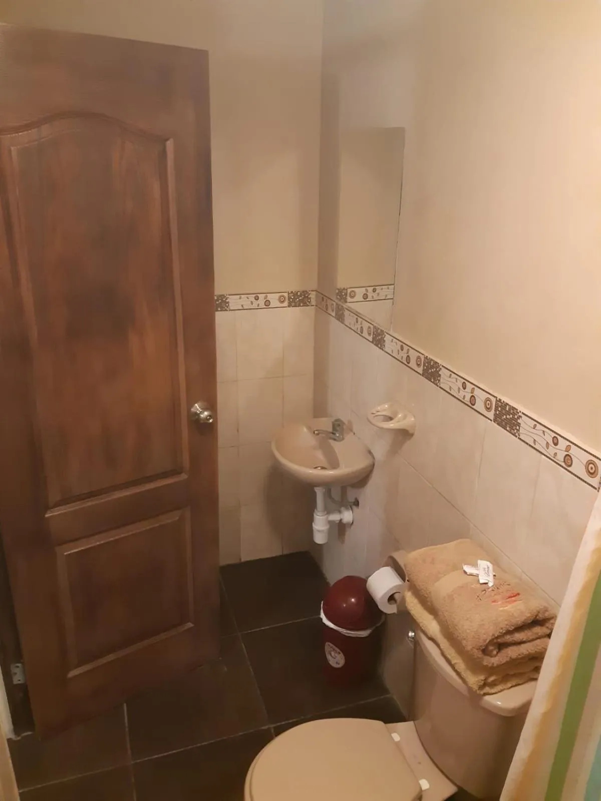 Bathroom in Hostal Huacachina Sunset