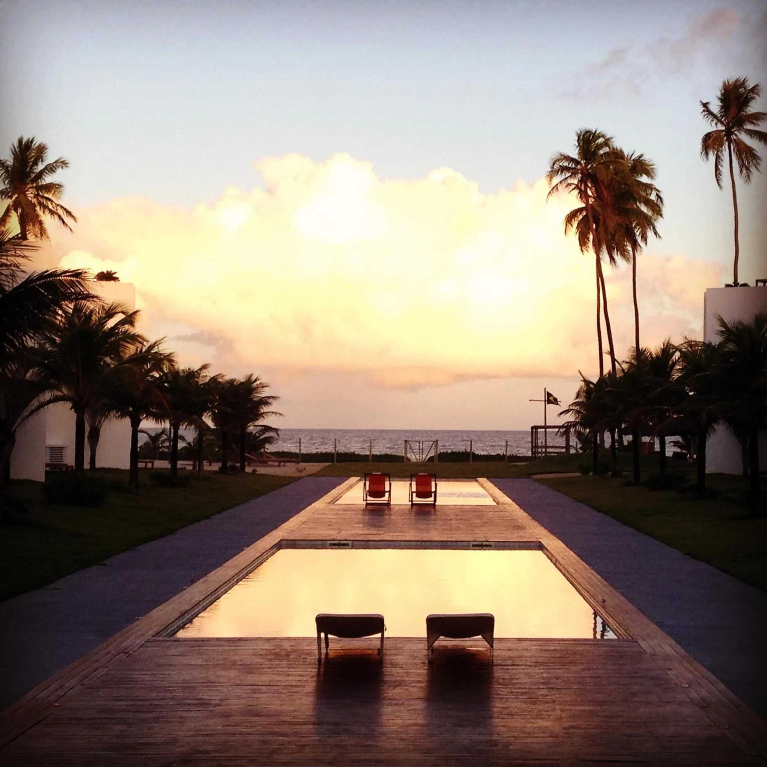 Garden in B Blue Beachouses