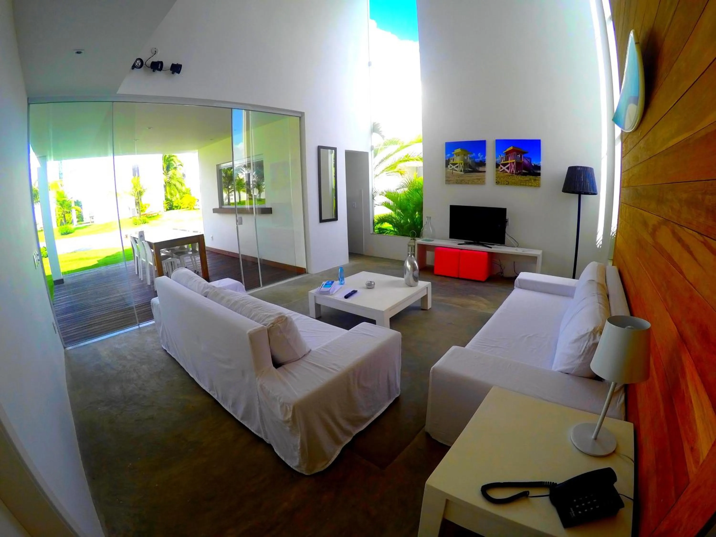 Day in B Blue Beachouses