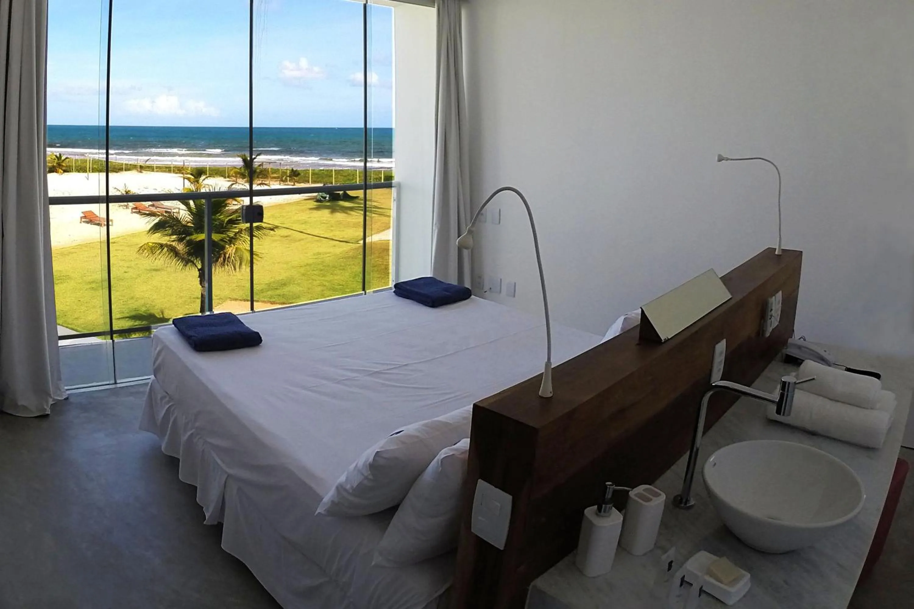 Bedroom, Bed in B Blue Beachouses