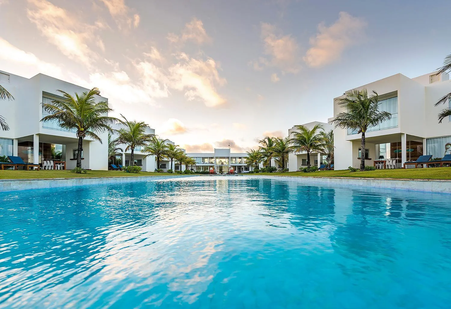 Garden in B Blue Beachouses