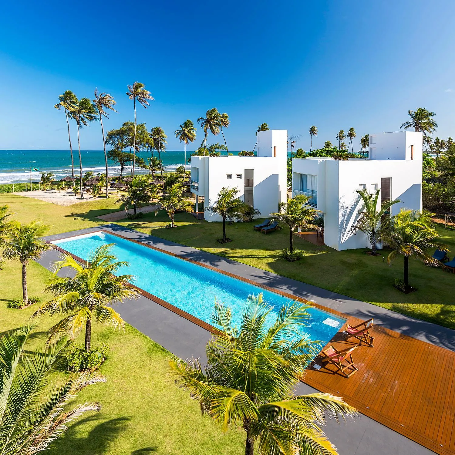Garden view in B Blue Beachouses