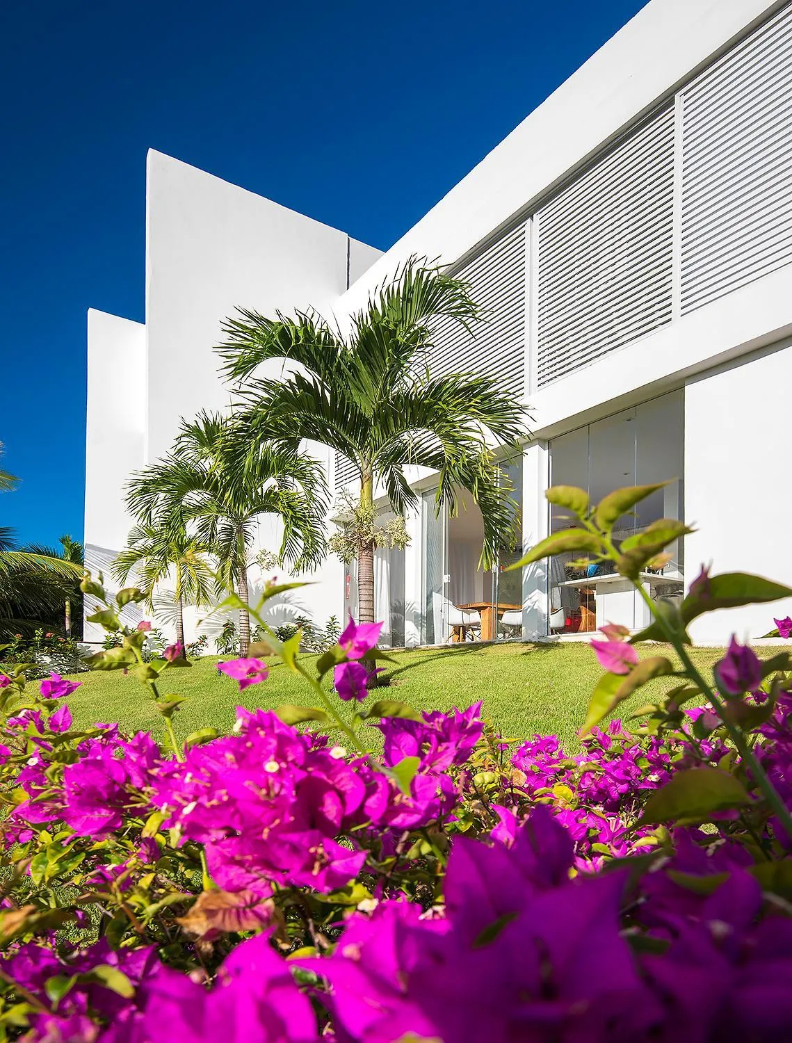 Garden in B Blue Beachouses