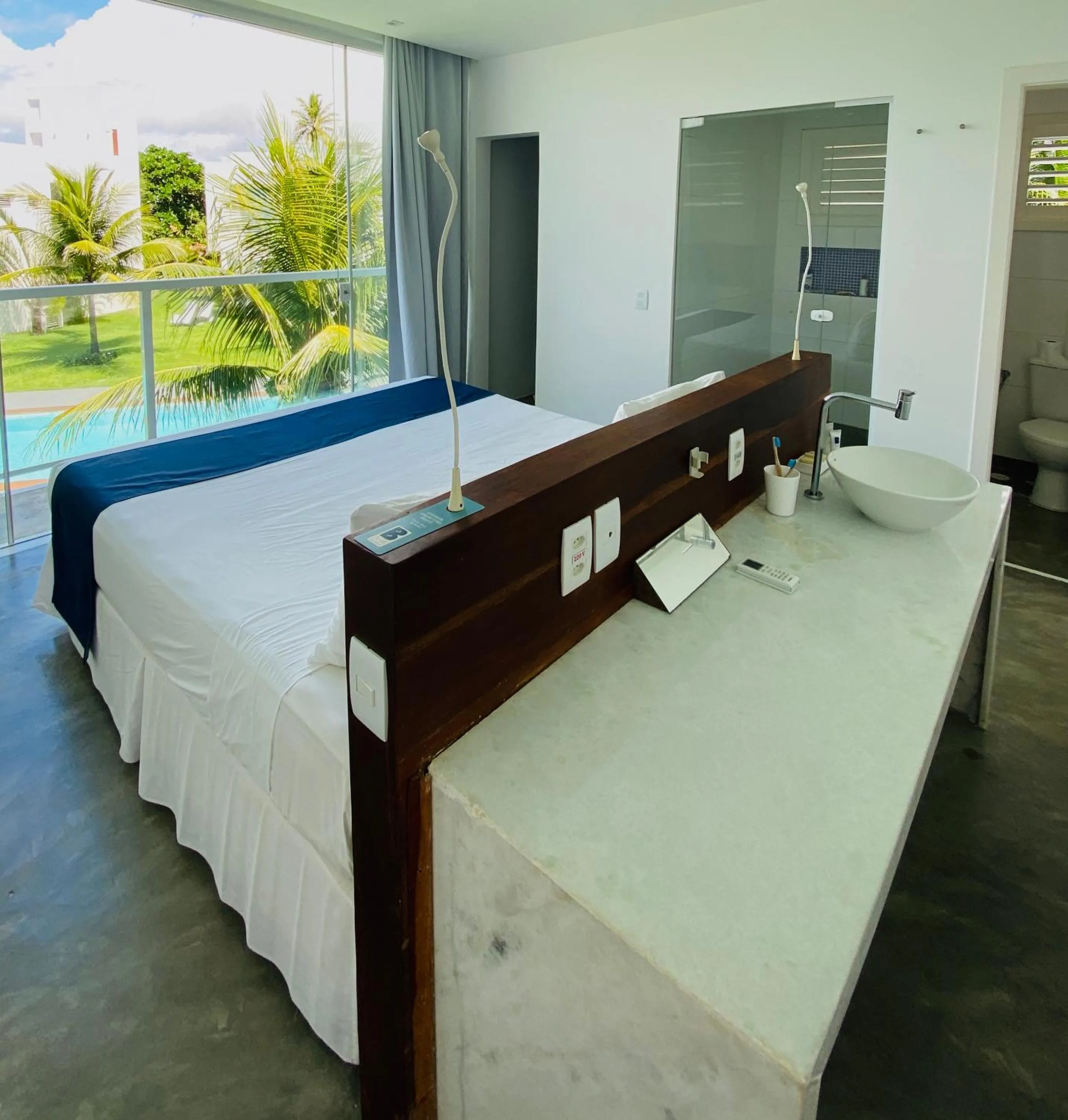 Bed in B Blue Beachouses