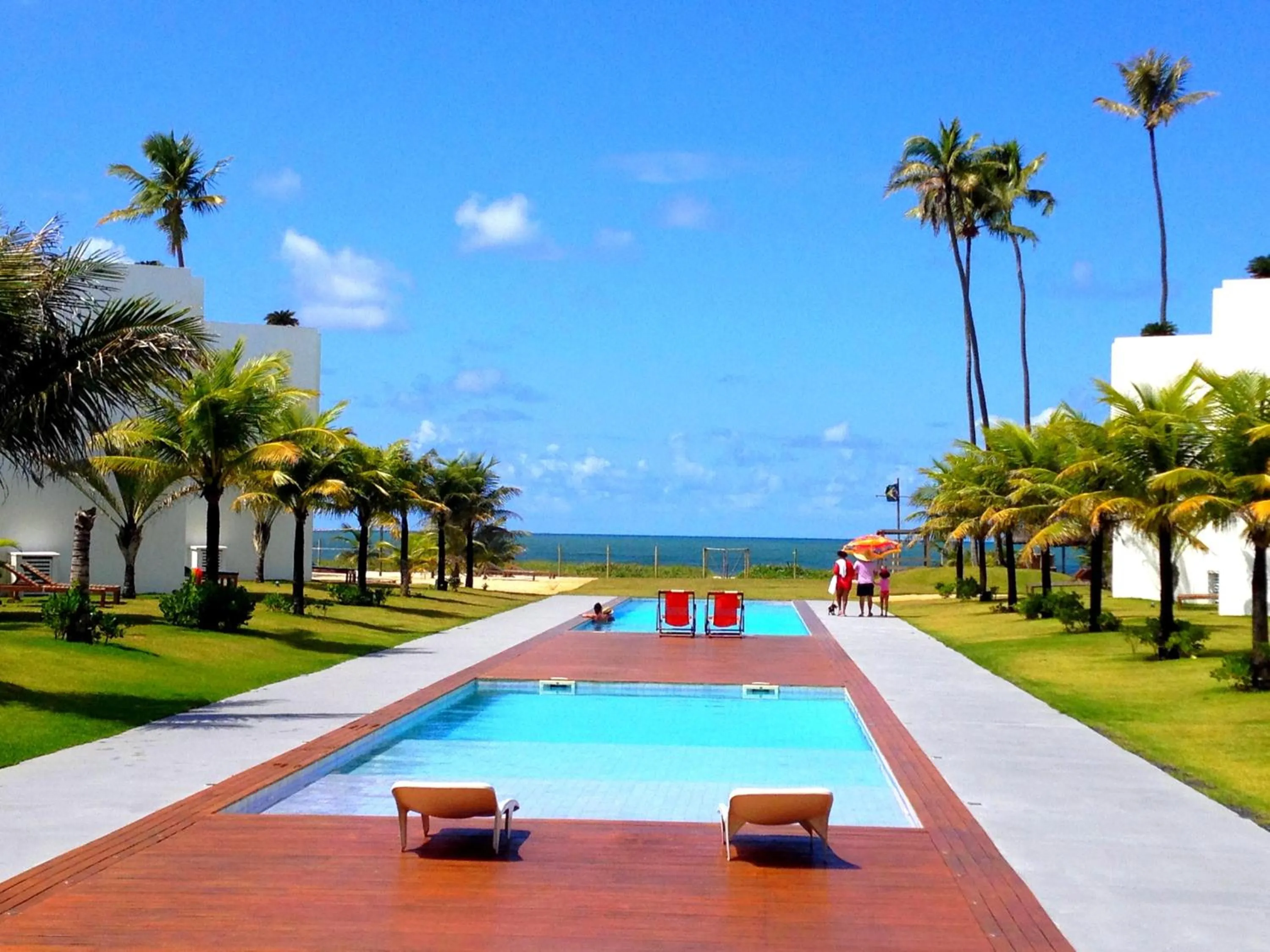 Garden view in B Blue Beachouses