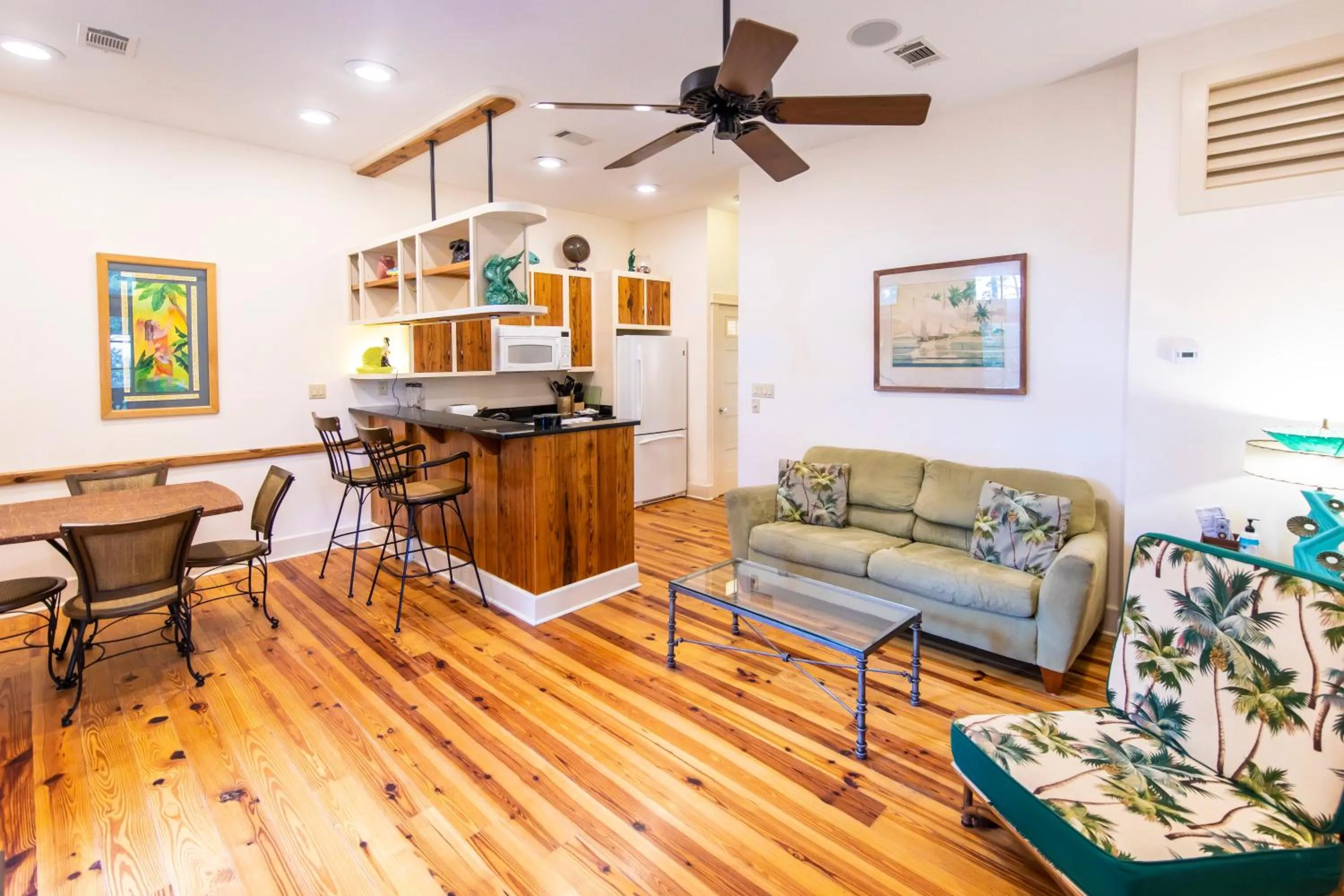 Living room in Hibiscus Coffee & Guesthouse