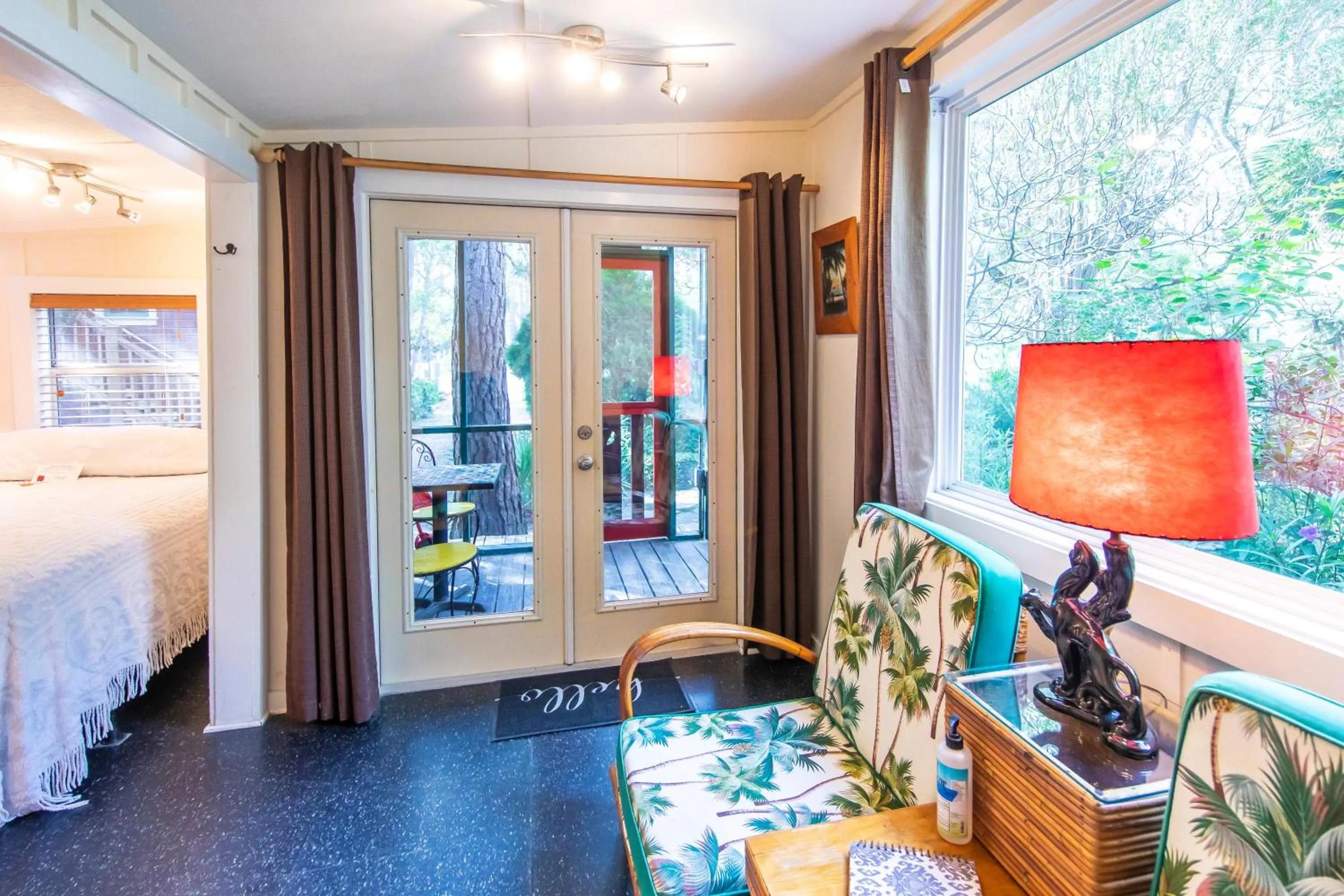 Seating area, Bed in Hibiscus Coffee & Guesthouse