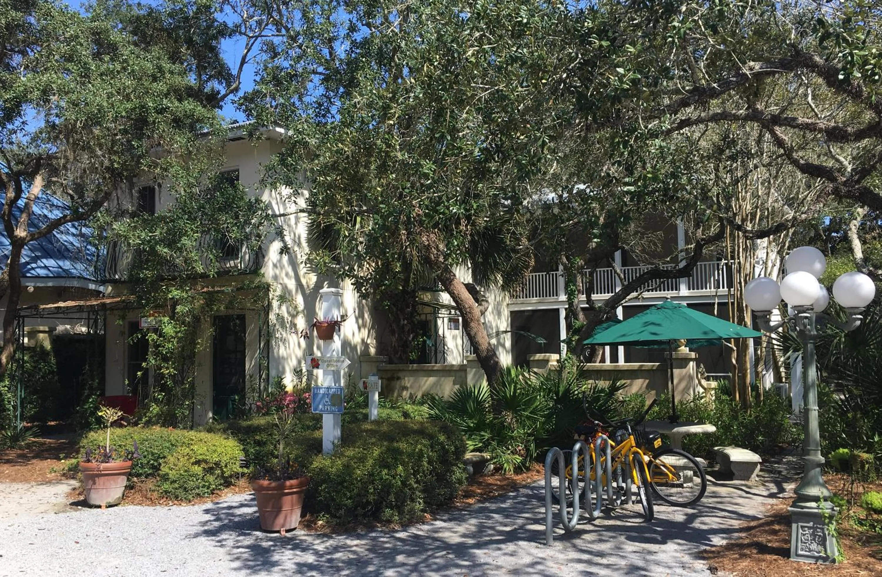 Property building in Hibiscus Coffee & Guesthouse