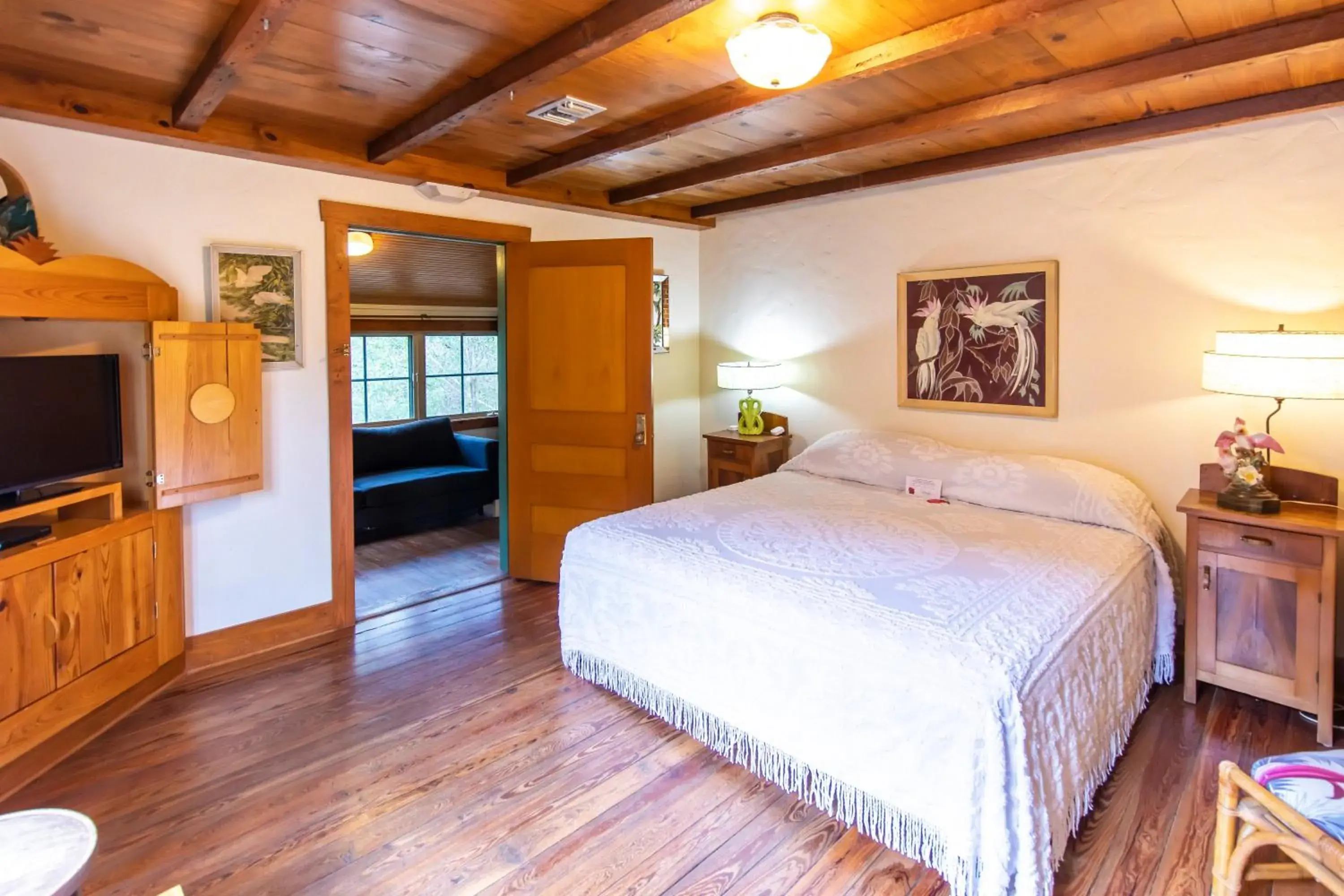 Deluxe Room in Hibiscus Coffee & Guesthouse Deluxe Room in Hibiscus Coffee & Guesthouse