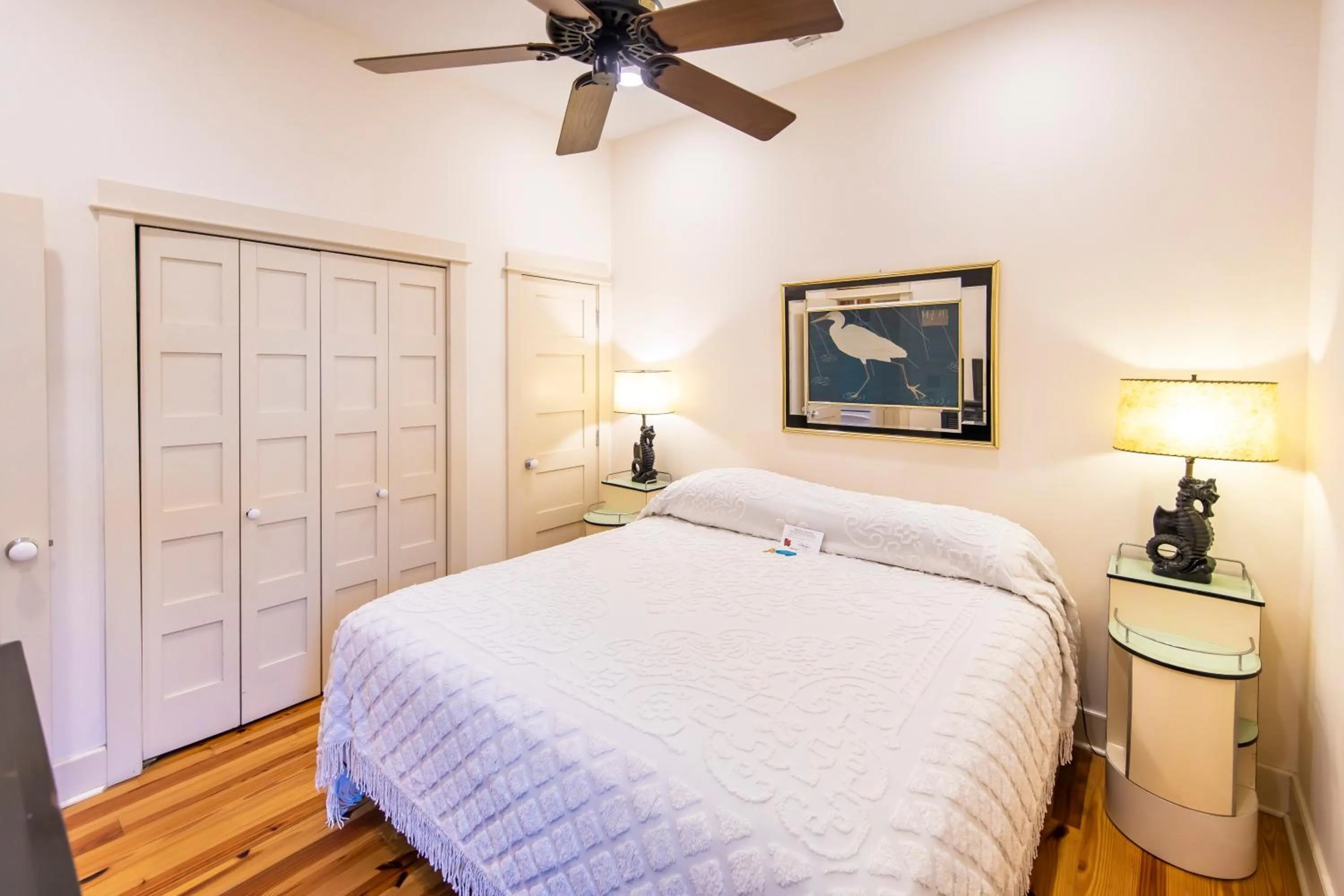 Bedroom, Bed in Hibiscus Coffee & Guesthouse