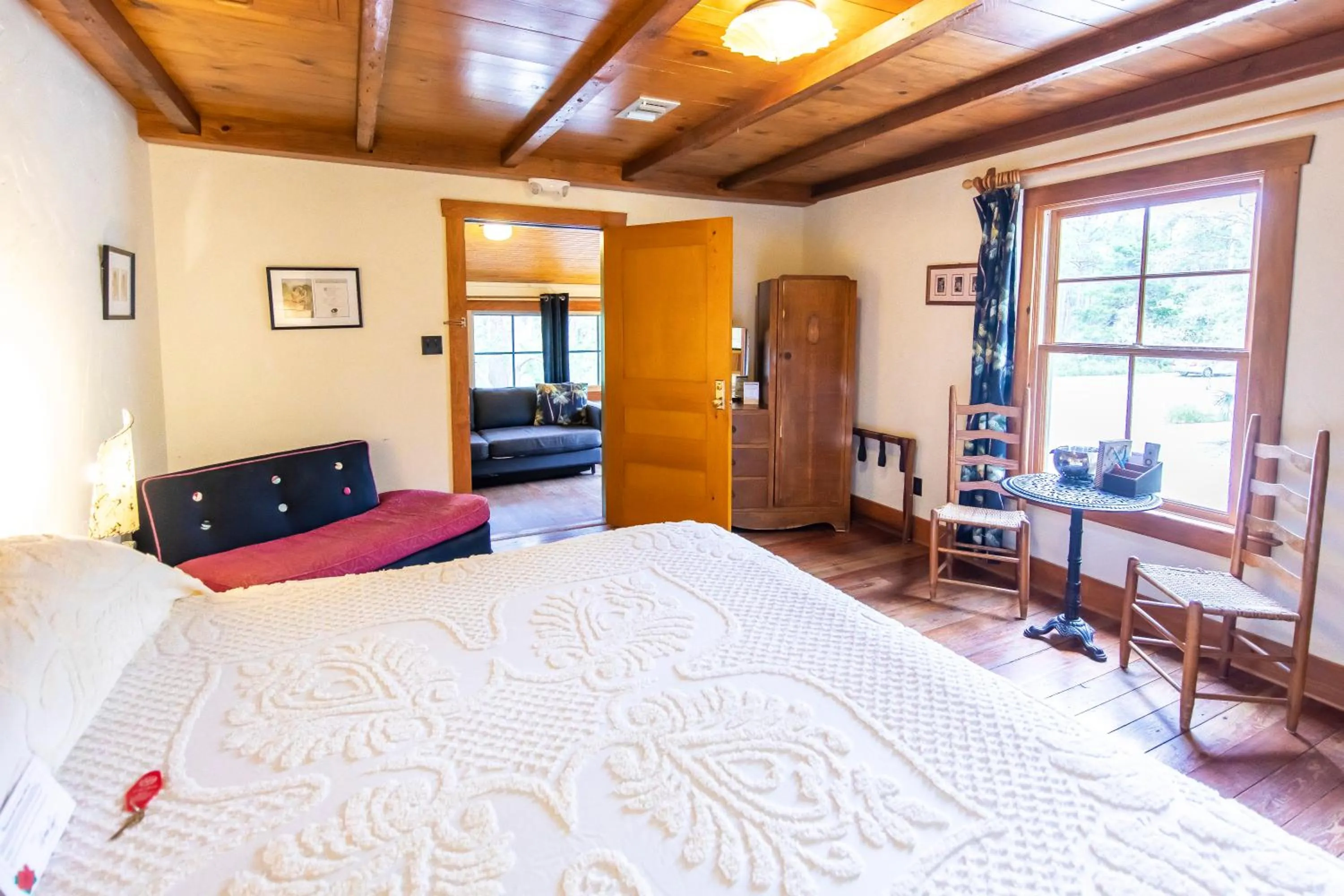 Photo of the whole room, Bed in Hibiscus Coffee & Guesthouse