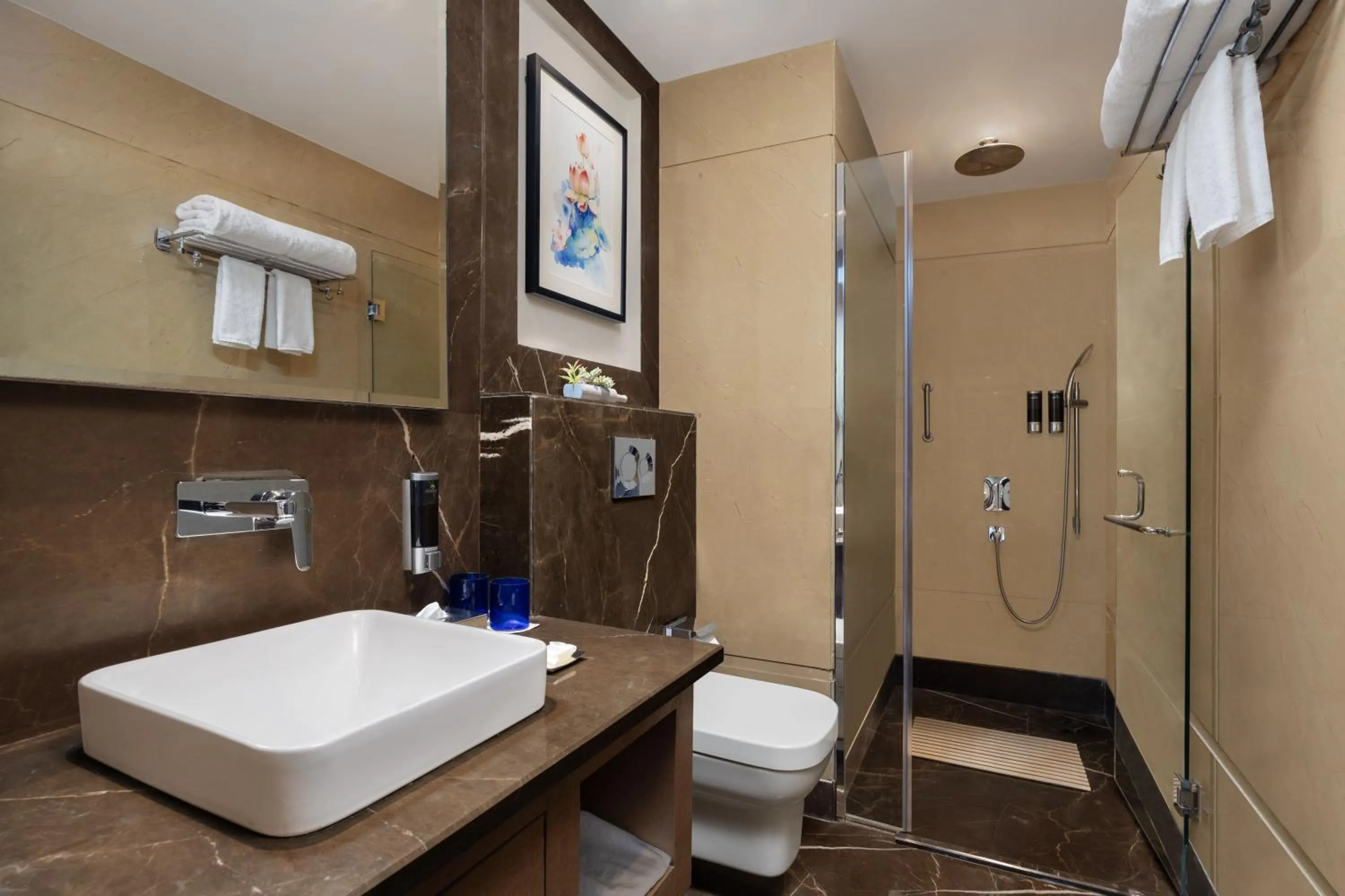 Bathroom in Fortune Park, Aligarh - Member ITC Hotels' Group