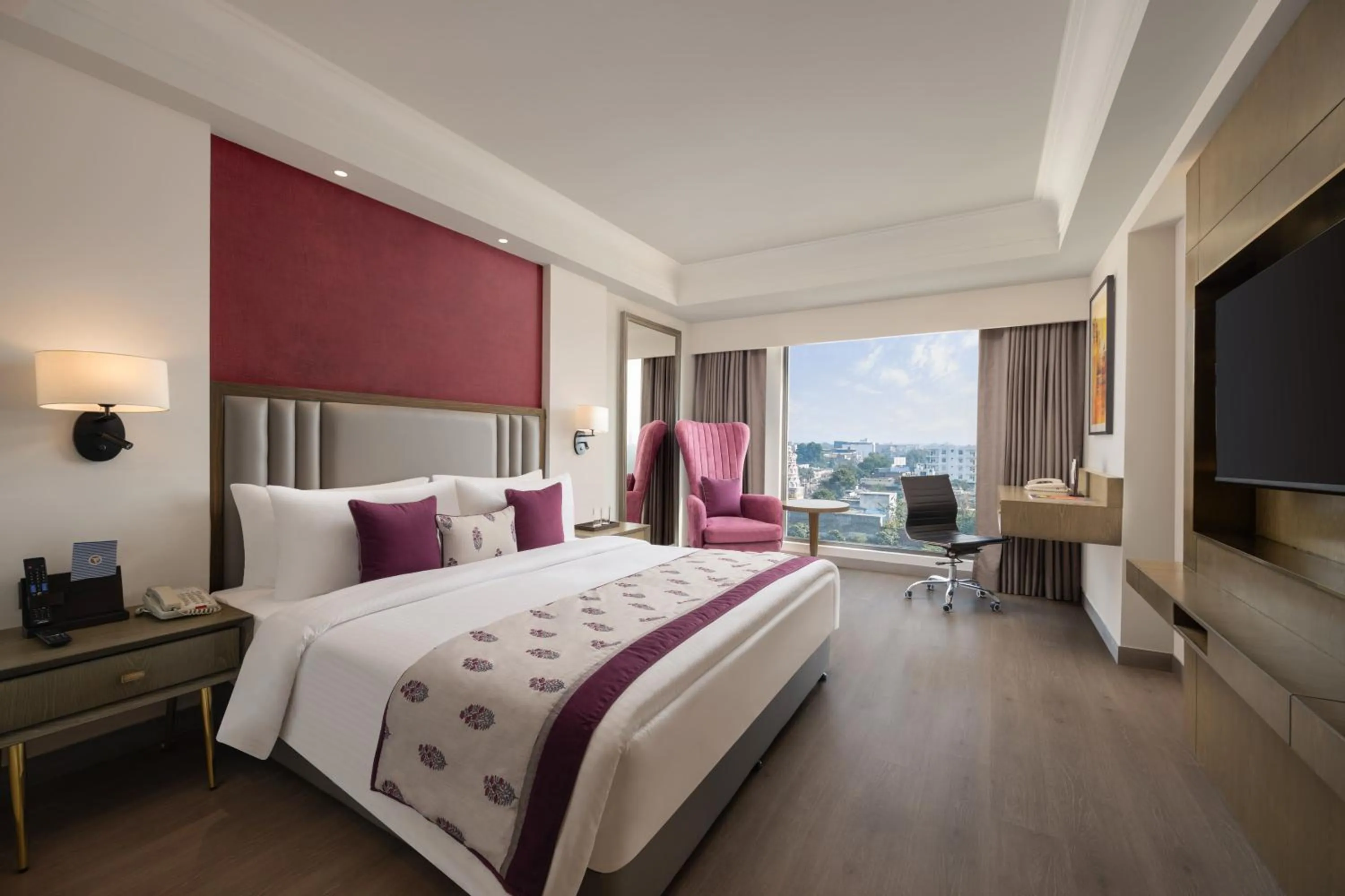 Bed in Fortune Park, Aligarh - Member ITC Hotels' Group