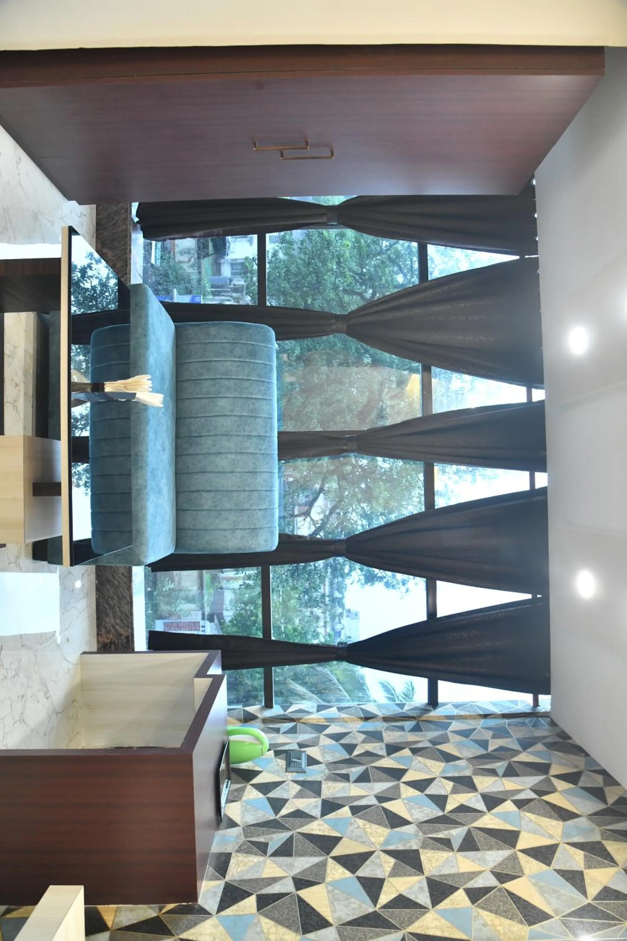 Restaurant/places to eat in City Square