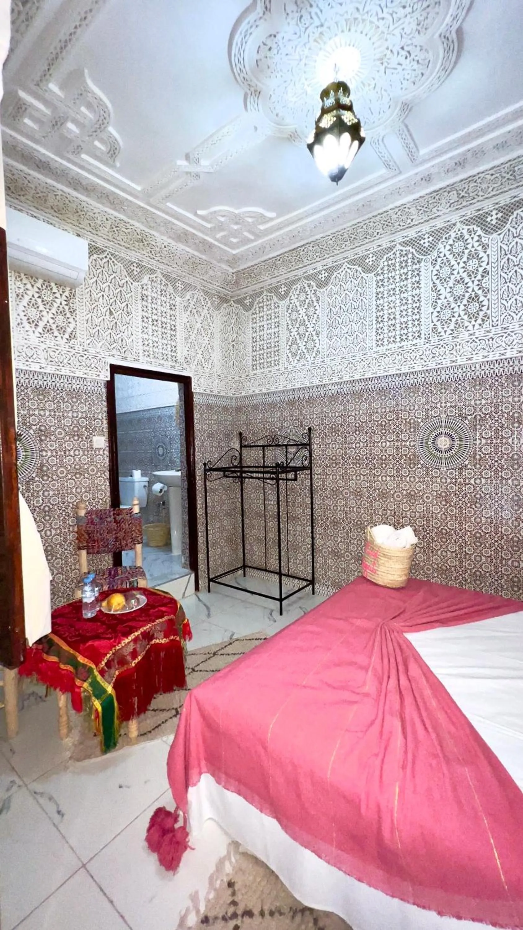 Bed in Riad Hayat