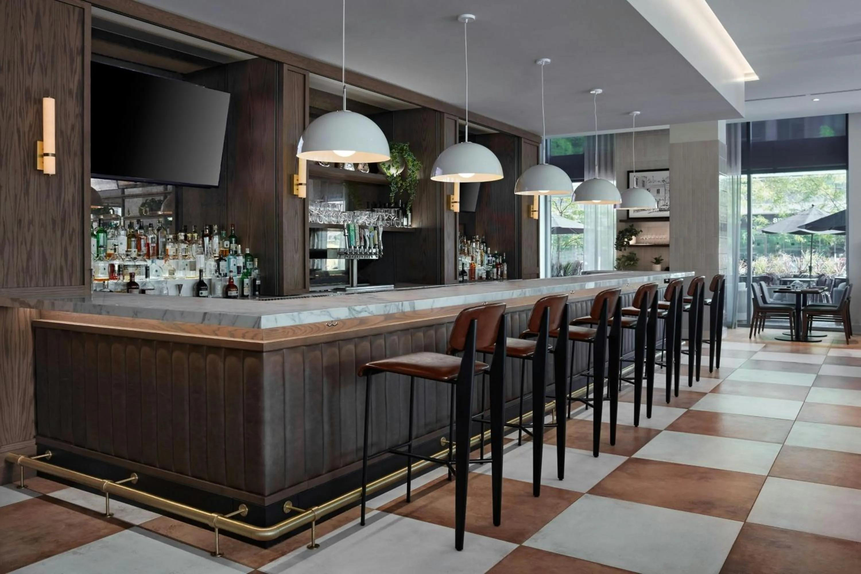 Lounge or bar in Delta Hotels by Marriott Toronto