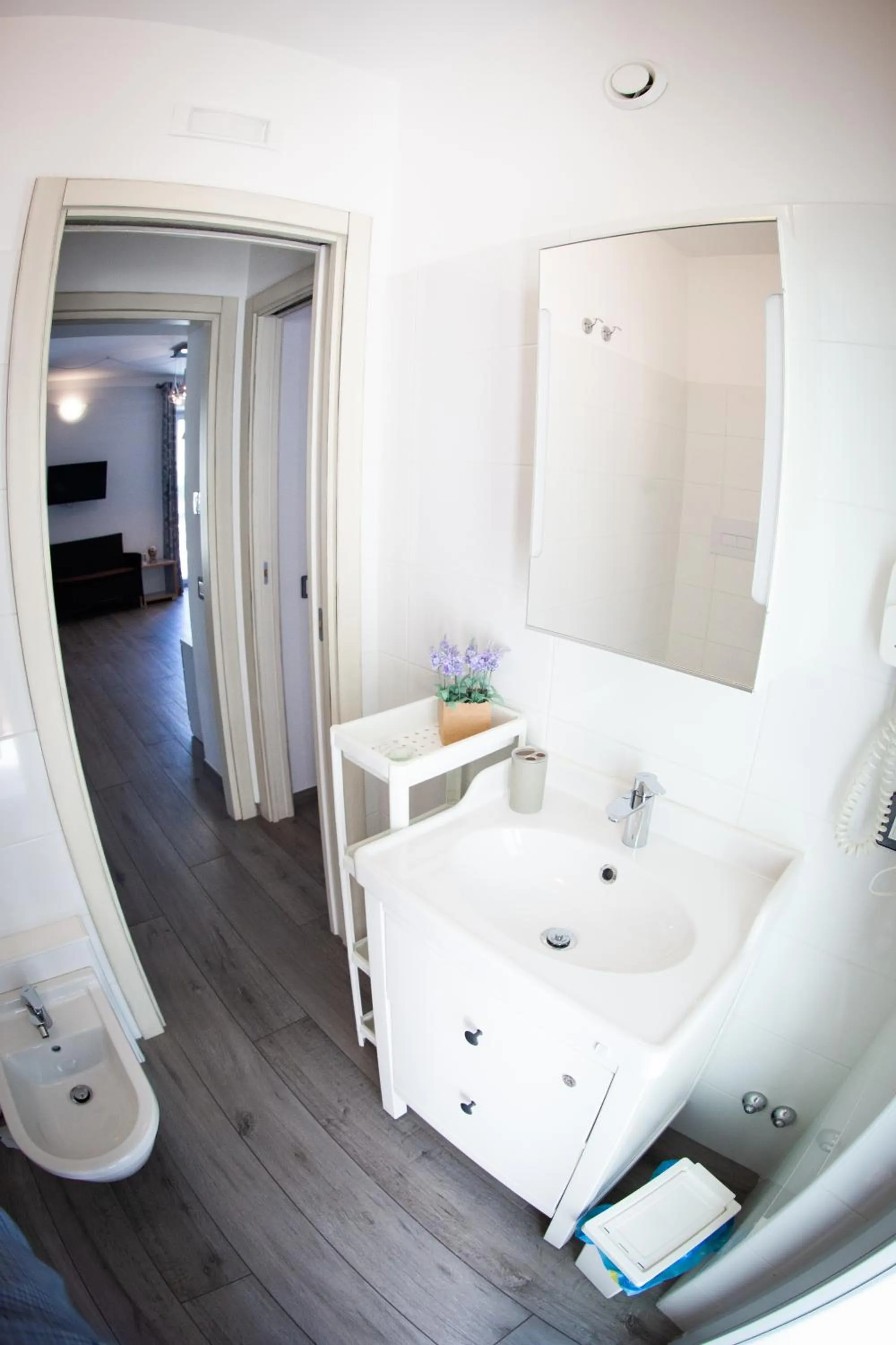 Bathroom, Bed in B&B La Torre