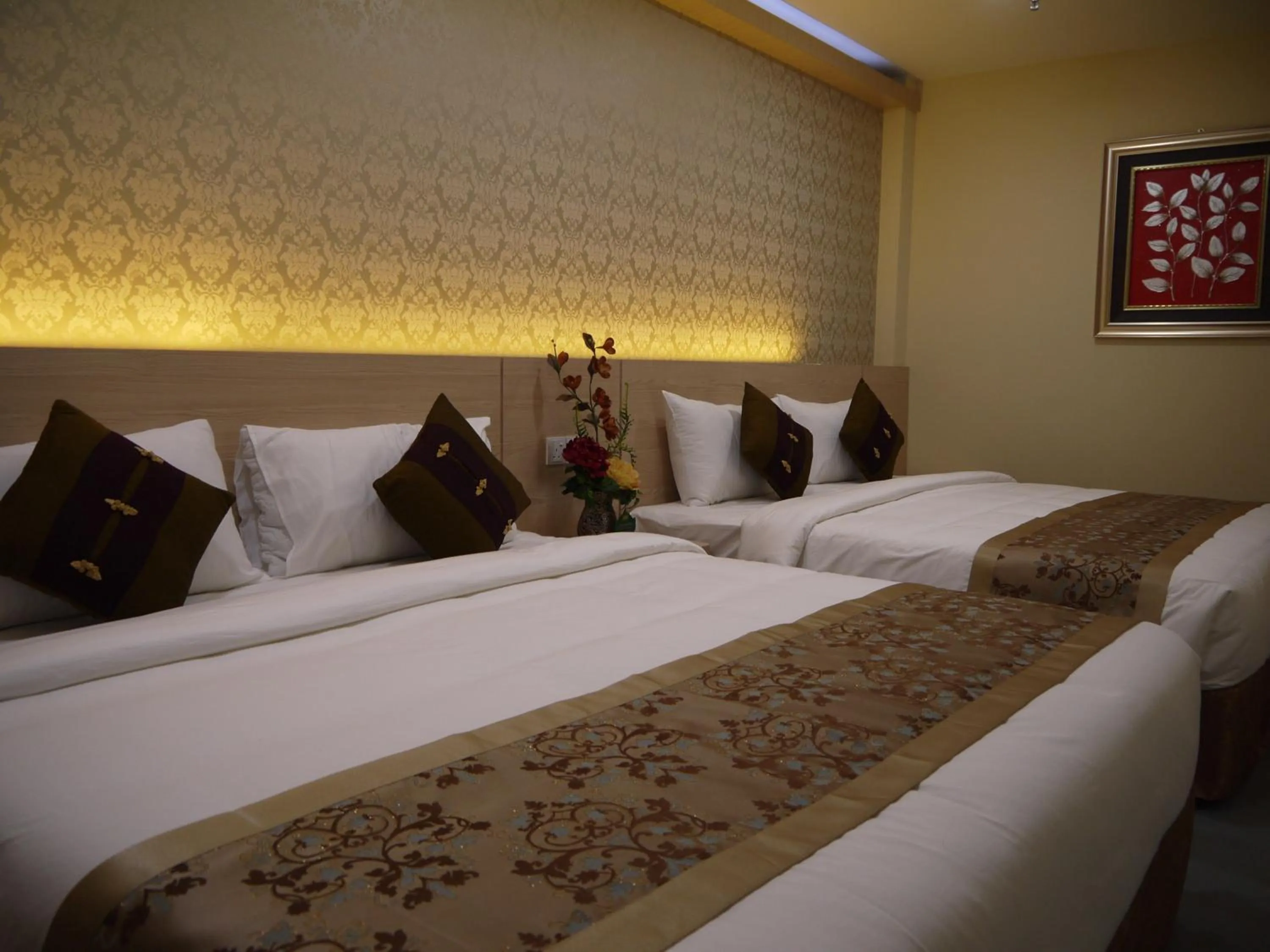 Photo of the whole room, Bed in MidCity Hotel Melaka