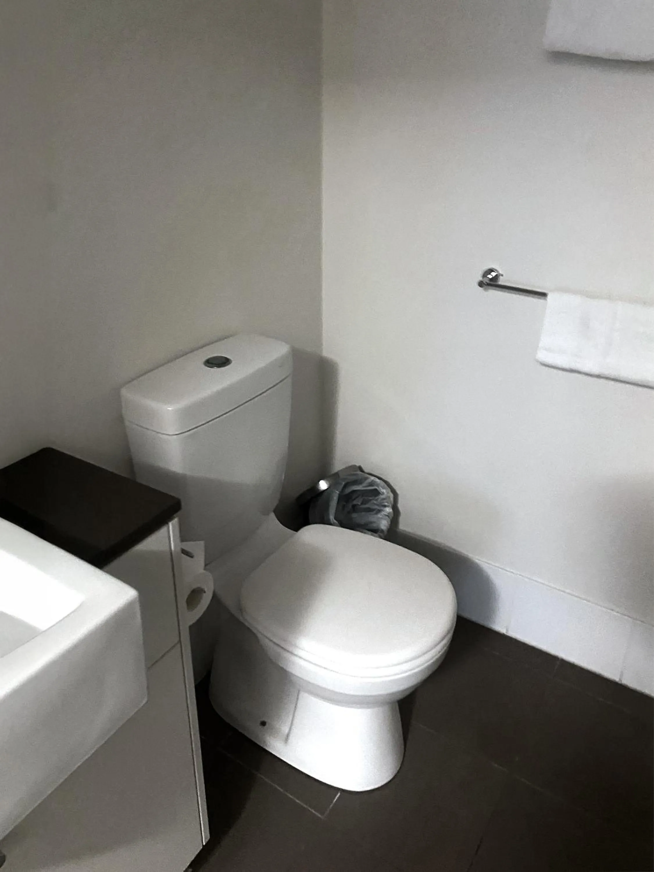 Bathroom in Curtis Central Apartments Official