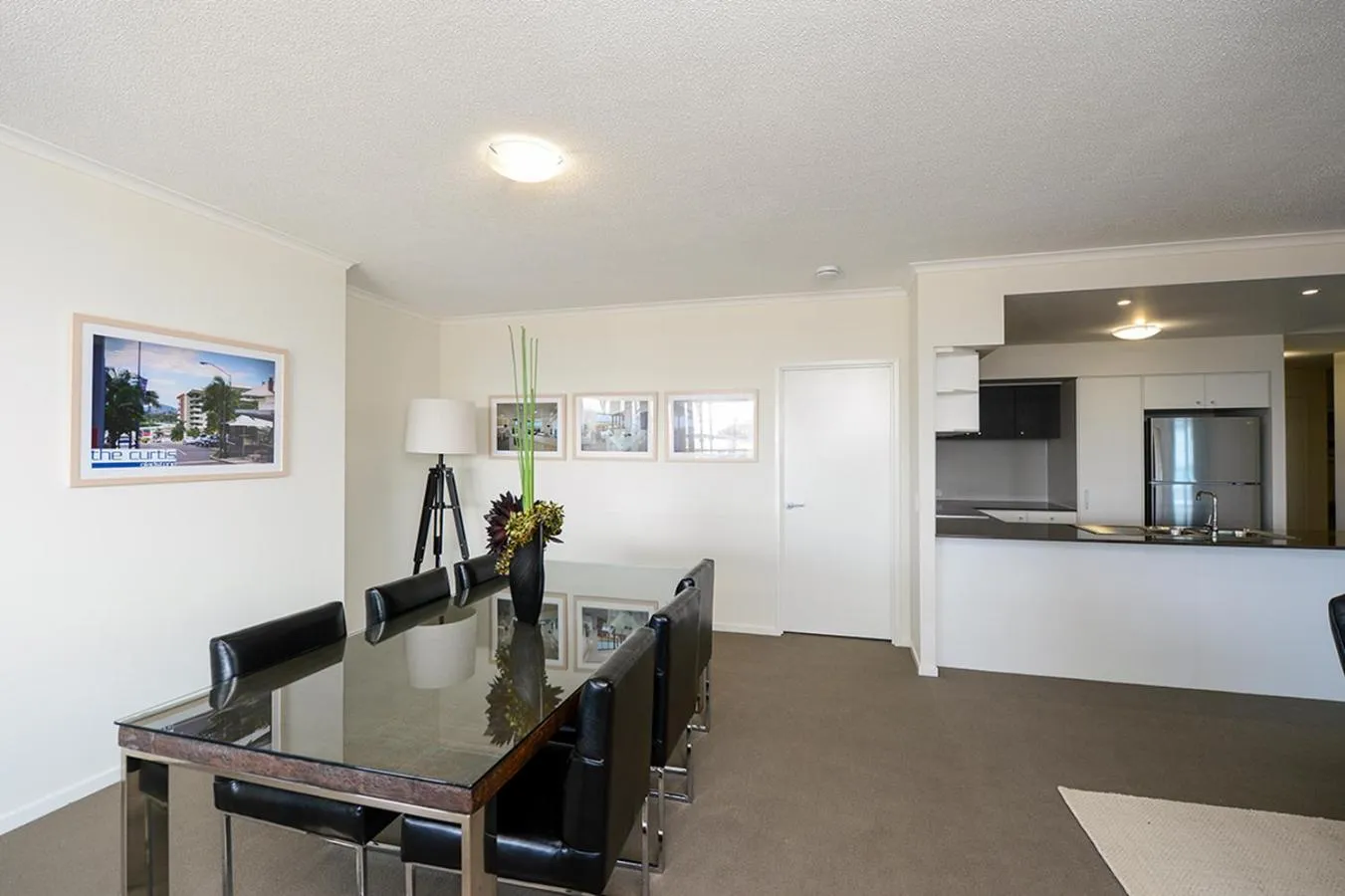 Kitchen or kitchenette in Curtis Central Apartments Official