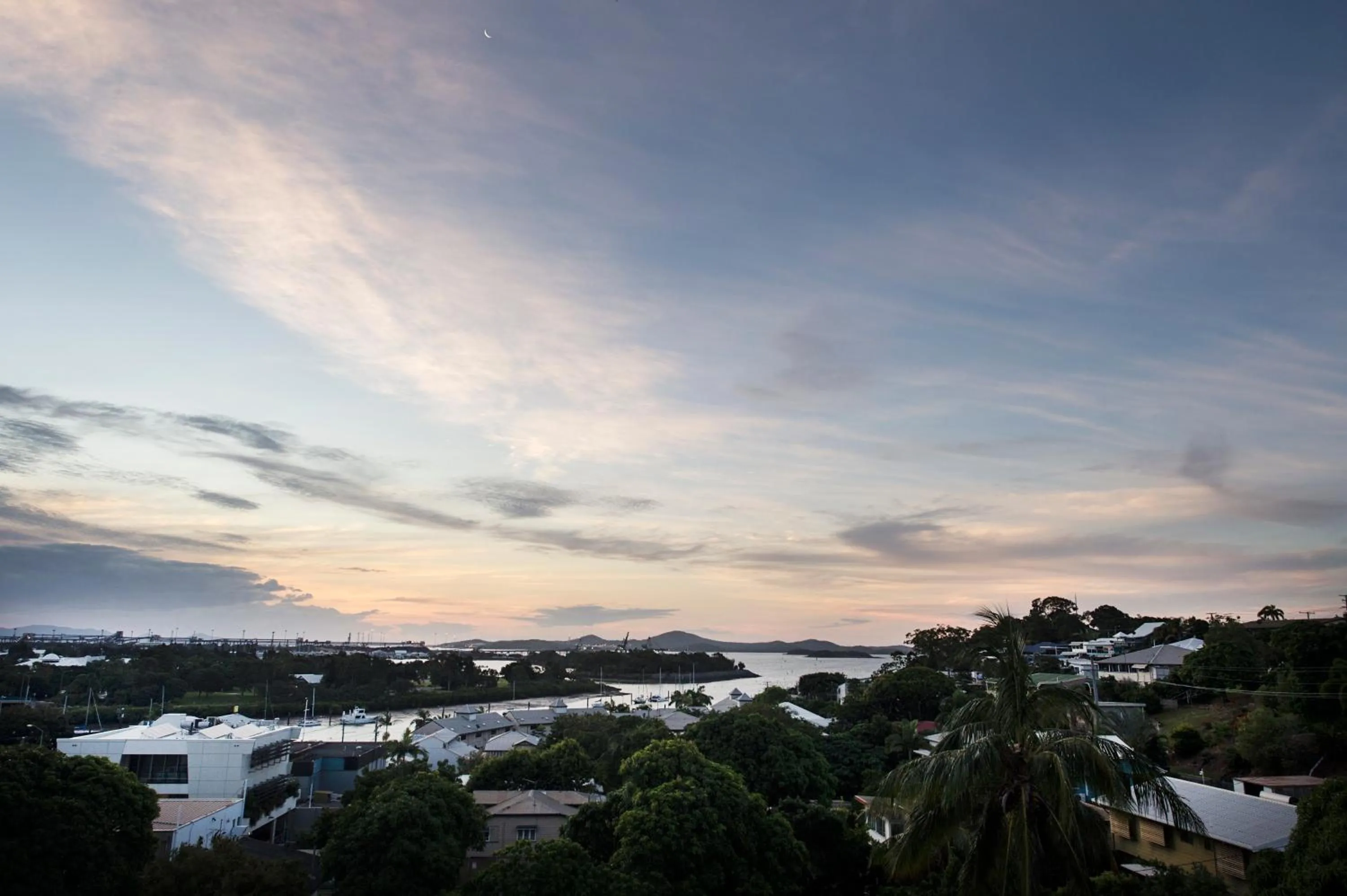 Sunset in Curtis Central Apartments Official