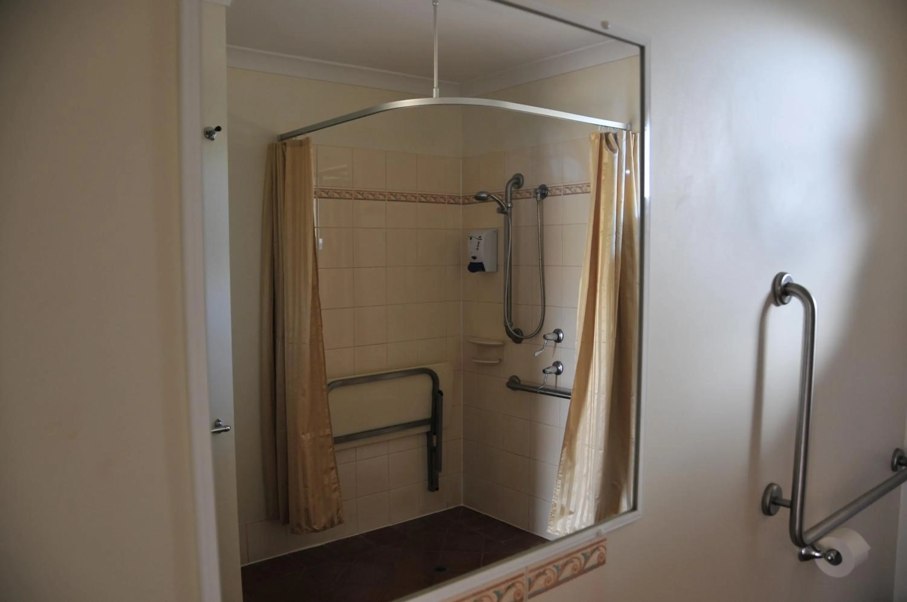 Bathroom in Pelican's Nest