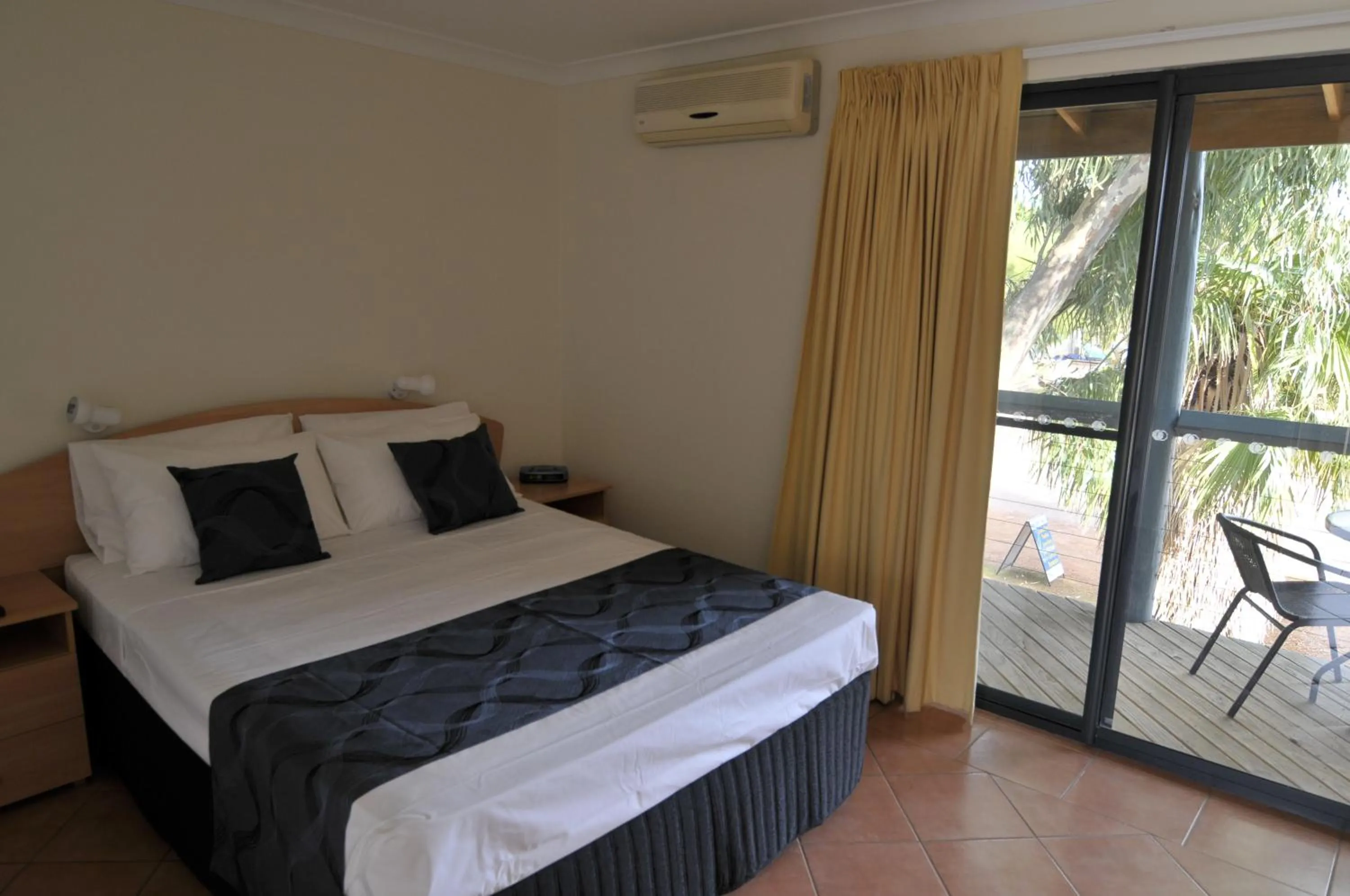 Other, Bed in Pelican's Nest