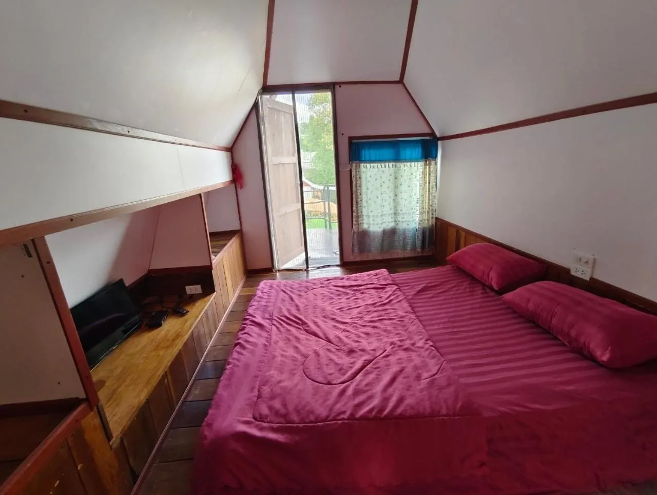 Bed in Inthanon Lao-Ju House