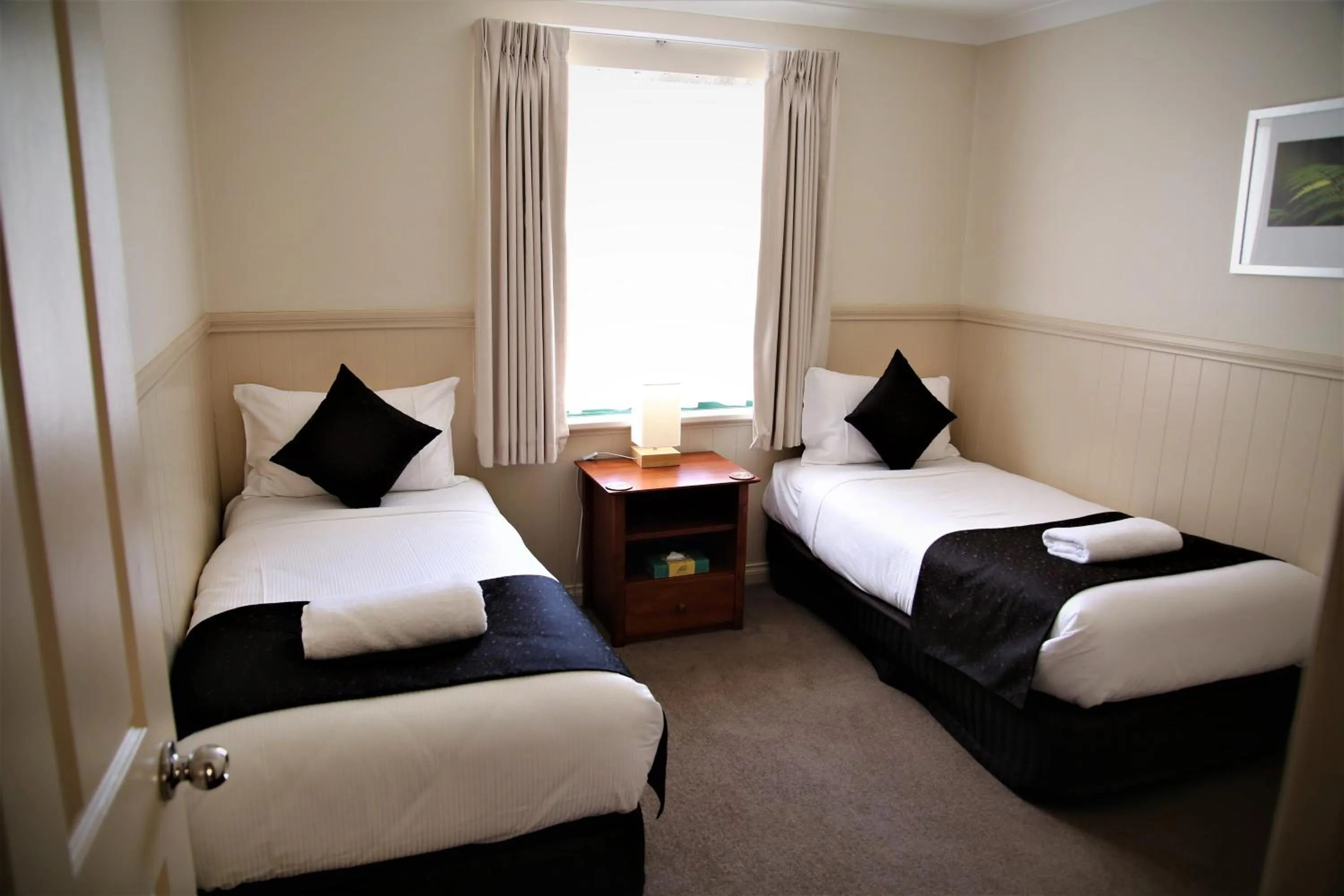 Bedroom, Bed in Bushy Lake Chalets