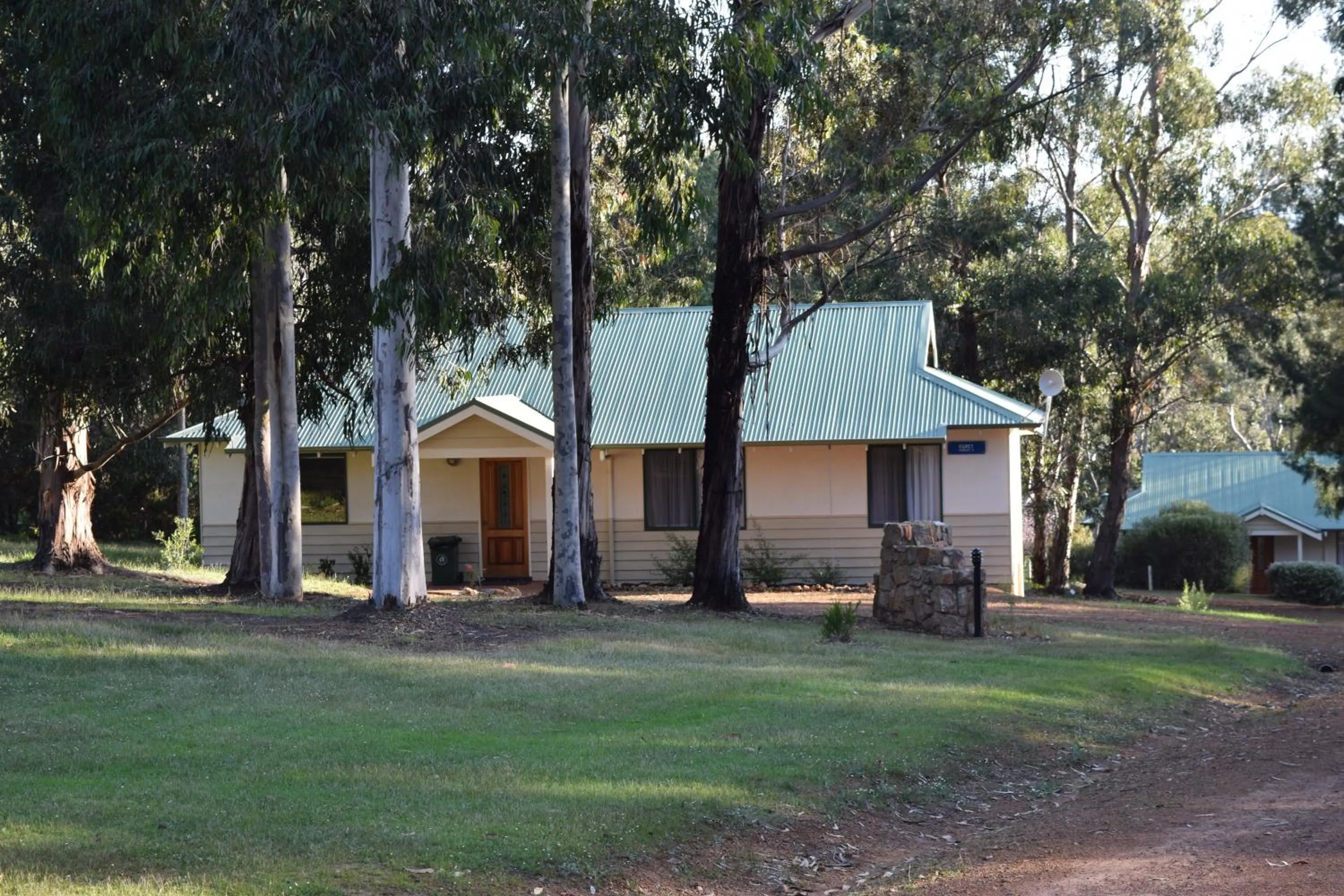 Property building in Bushy Lake Chalets