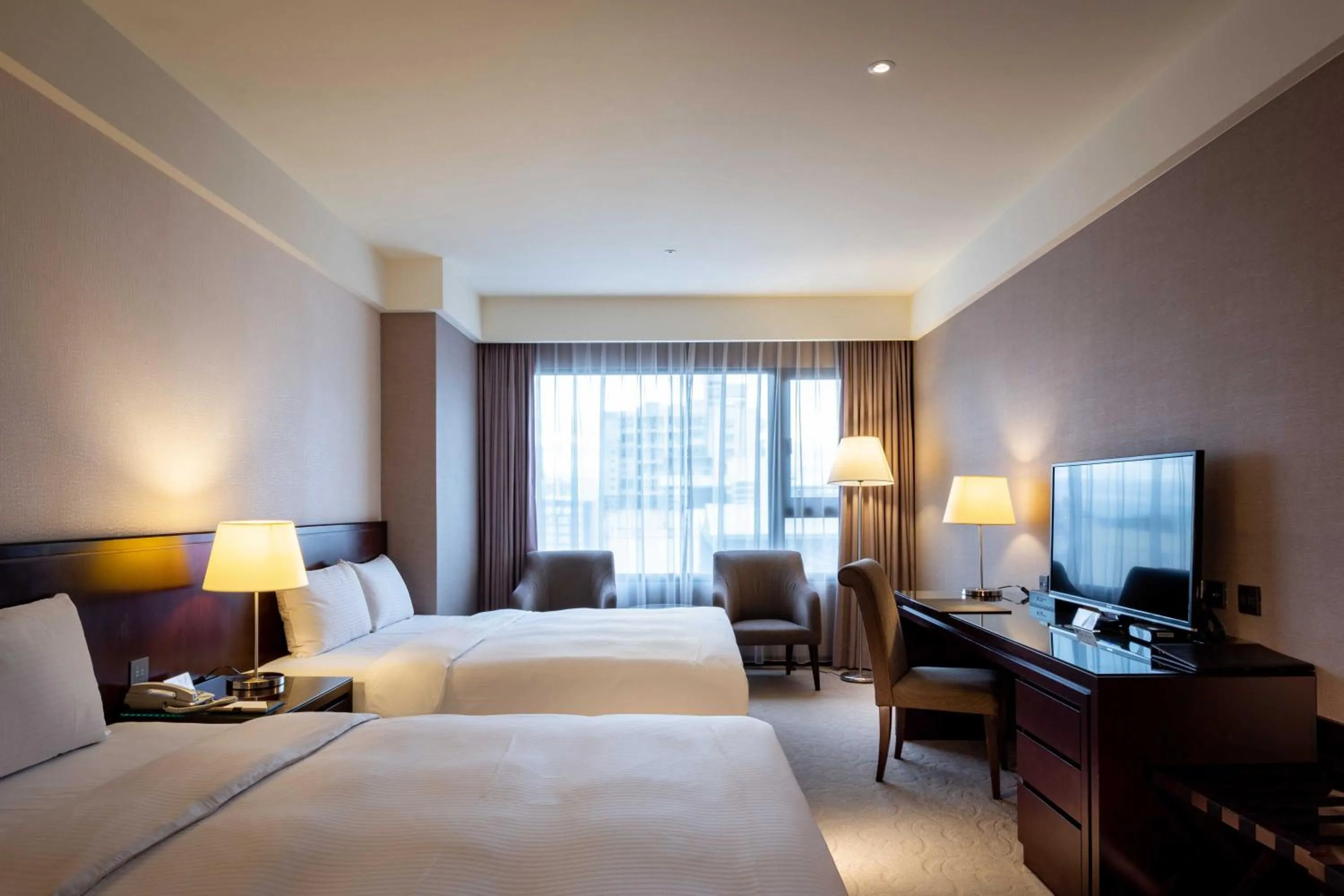 Photo of the whole room, Bed in 雀客旅館台中來來