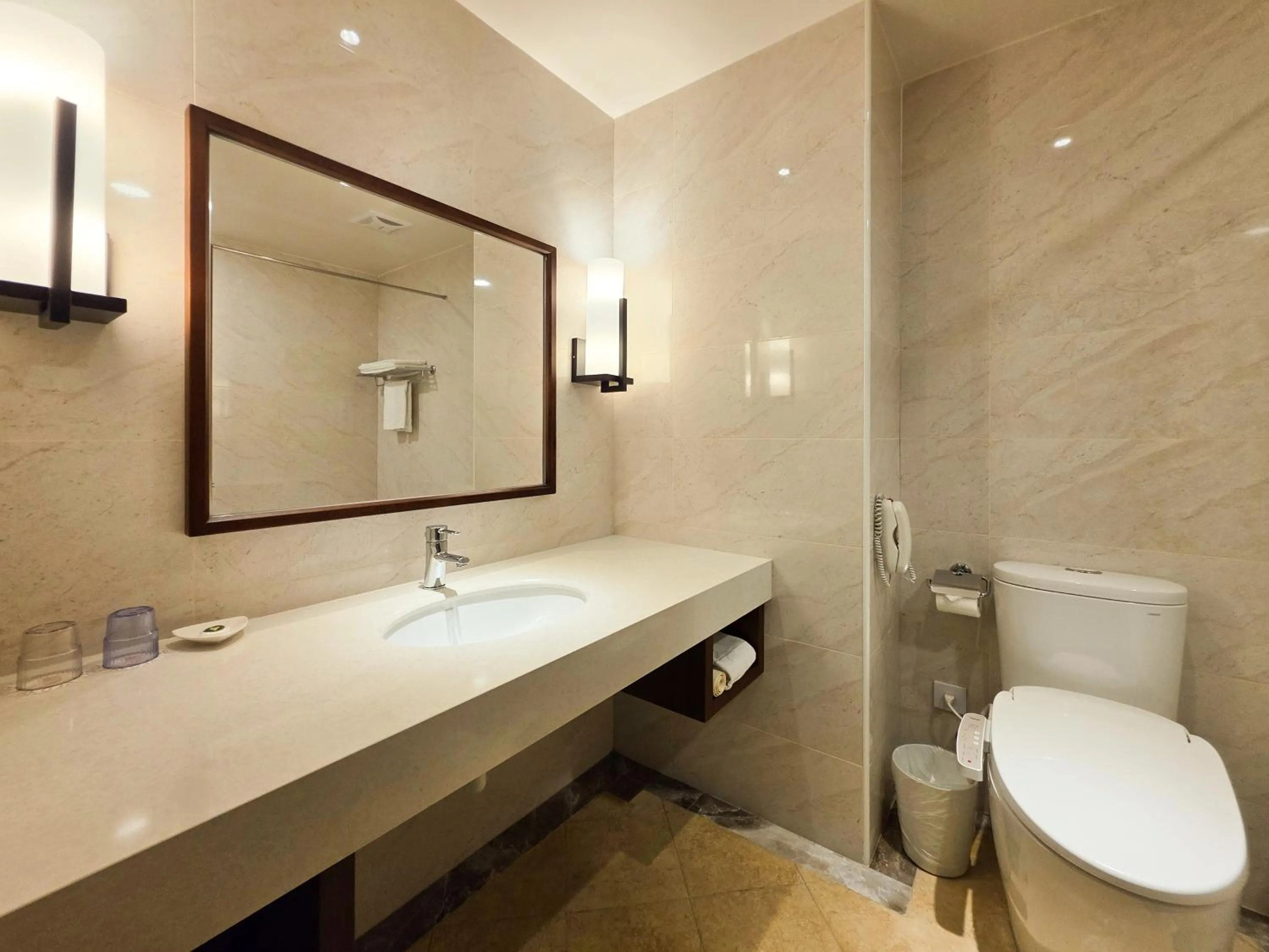 雀客旅館台中來來