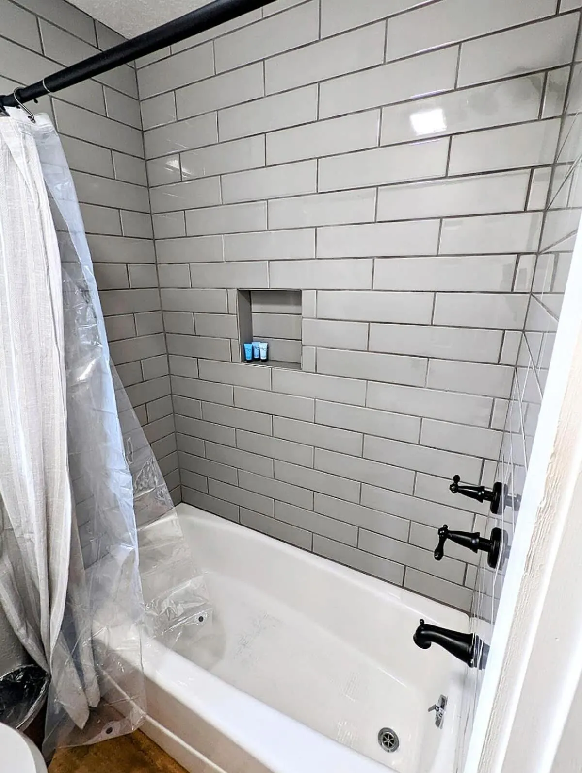 Bathroom in Hilltop Lux Haus with InfinityPool-Hottub-PoolTable