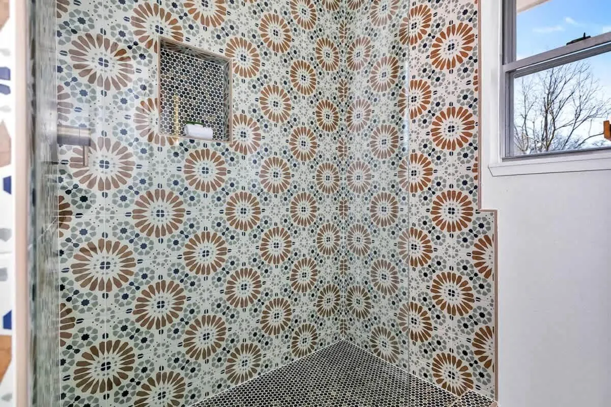 Bathroom in Hermes Ranch House with Hot Tub - 4 mi to Fred