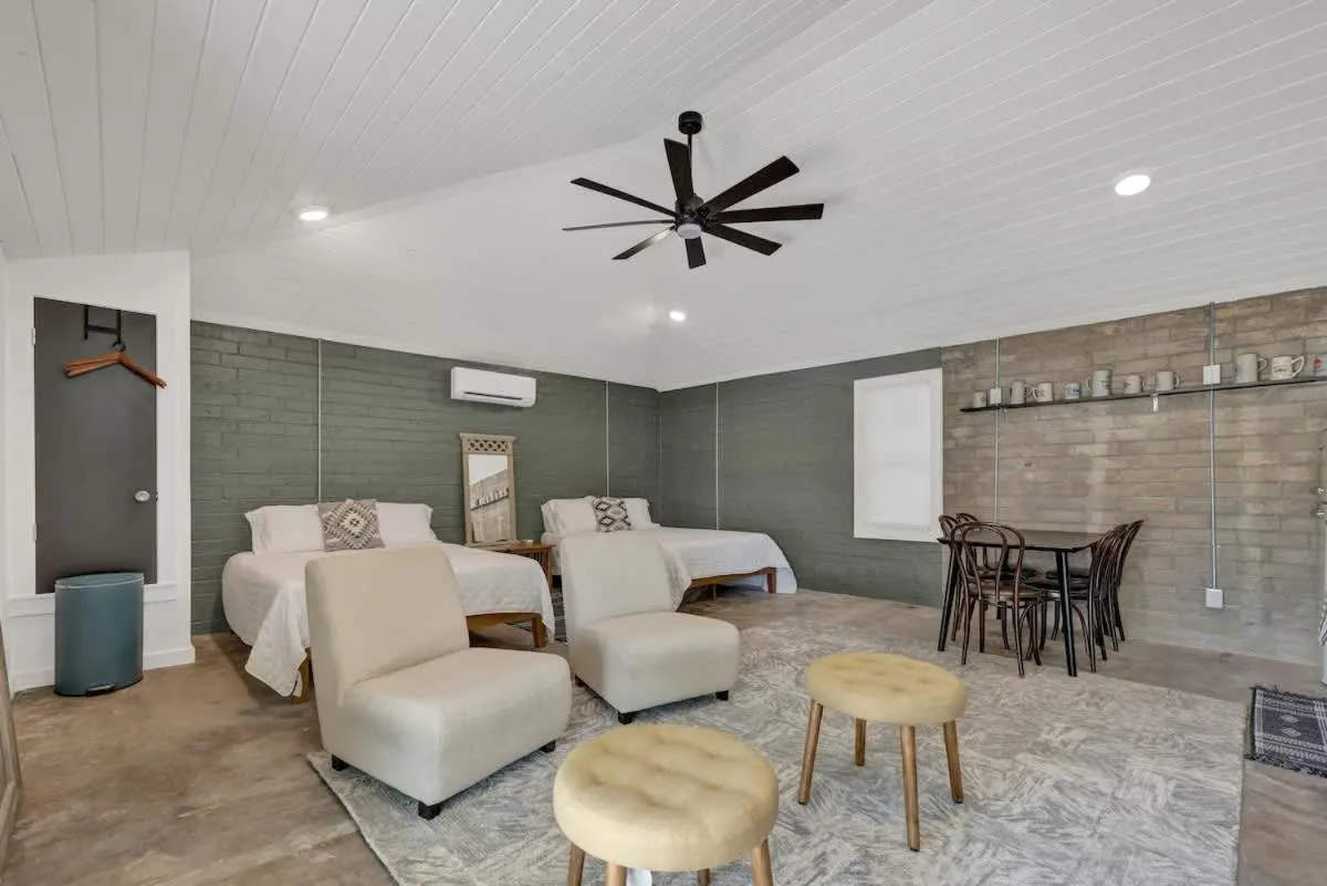 Living room in Historic Hideaway Stroll to Schlitterbahn