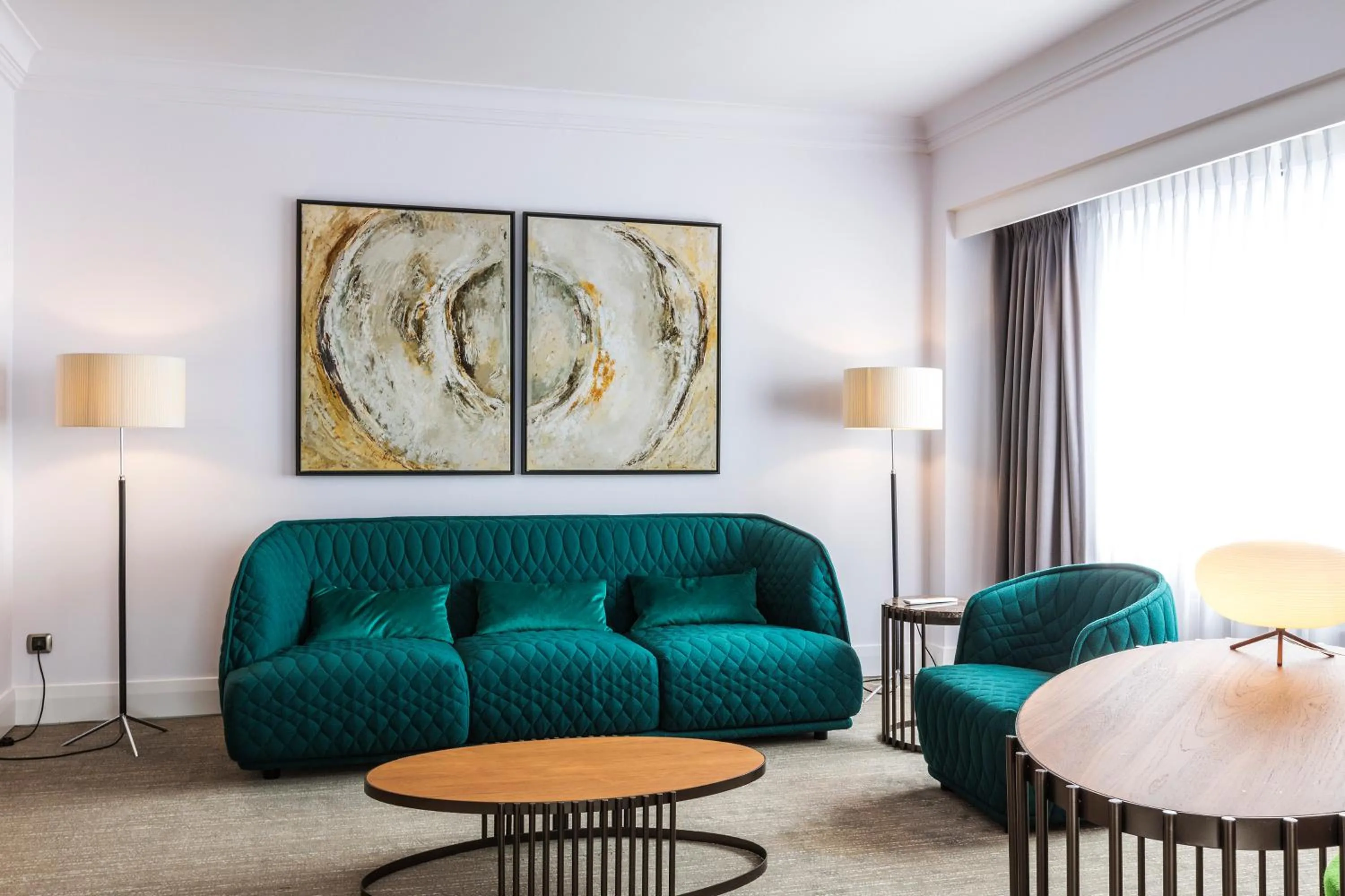 Seating area in Hotel Okura Amsterdam – The Leading Hotels of the World