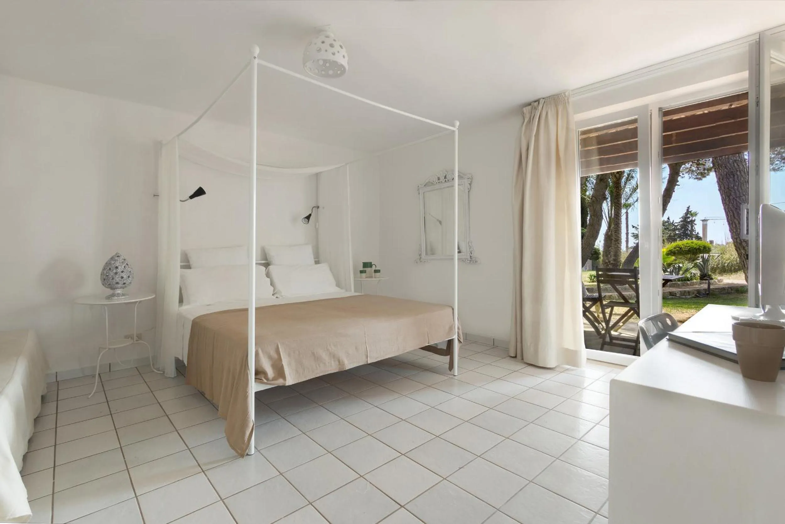 Bed in Tenuta Terenzano