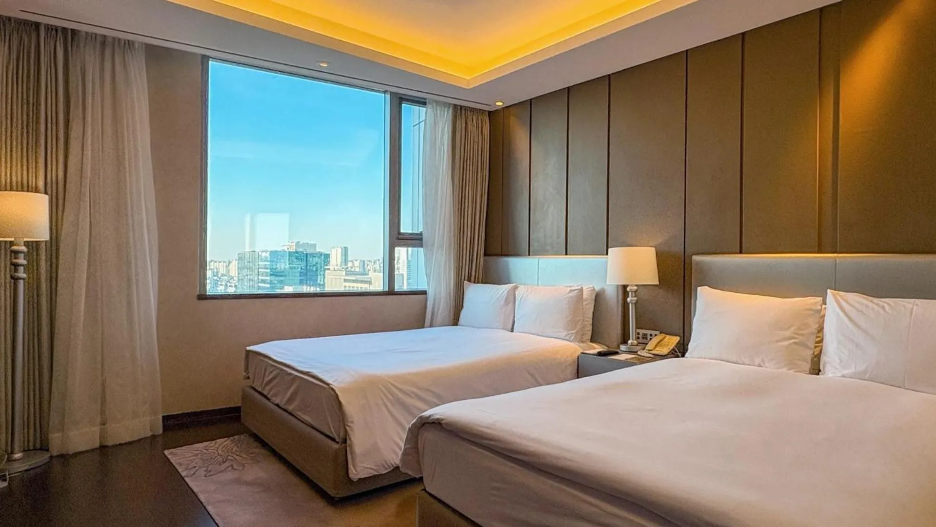 Bed in LOTTE CITY HOTEL Guro