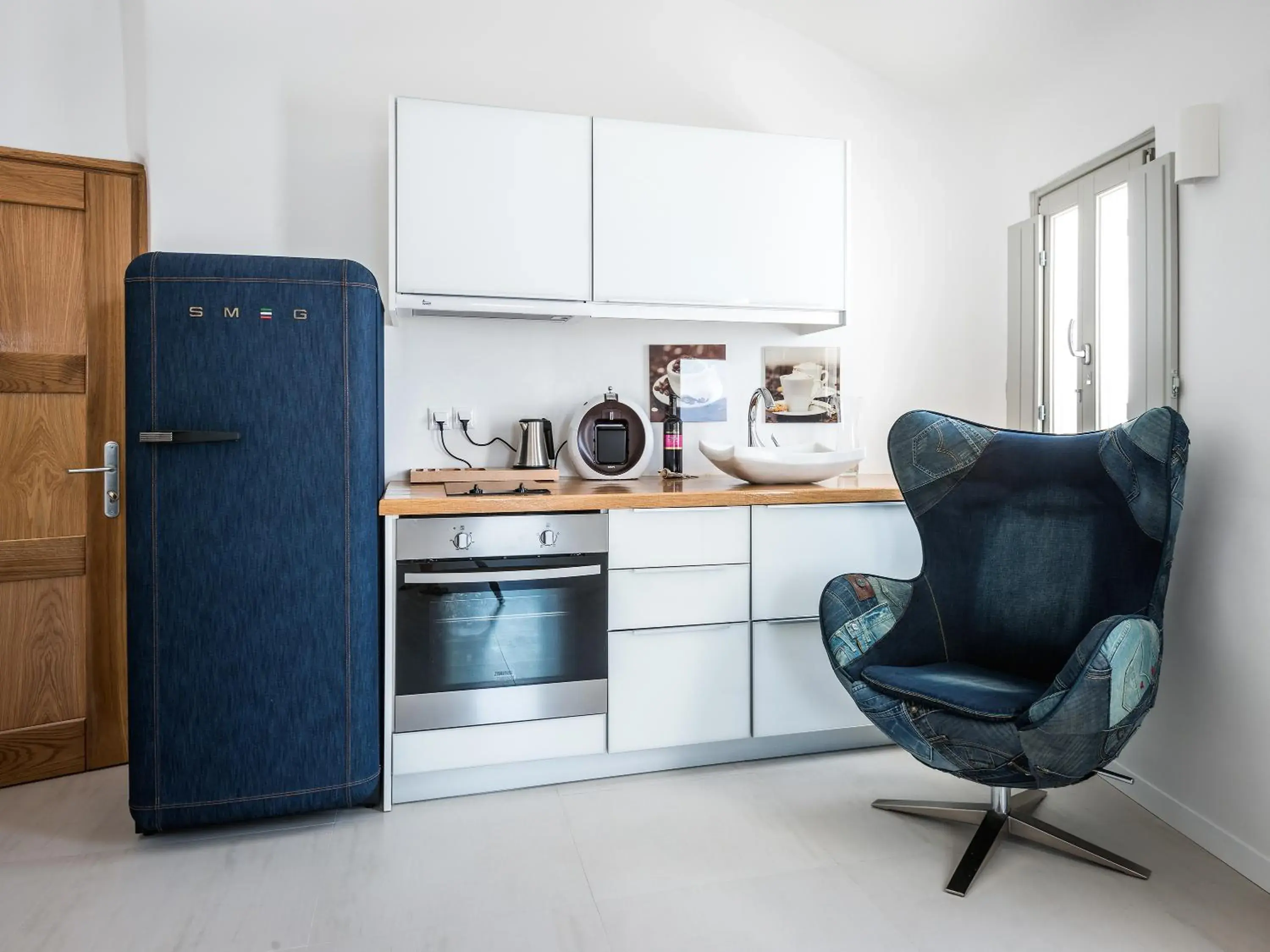 Premier Suite with Private Heated Outdoor Pool & Caldera Sea View in Elite Luxury Suites Premier Suite with Private Heated Outdoor Pool & Caldera Sea View in Elite Luxury Suites