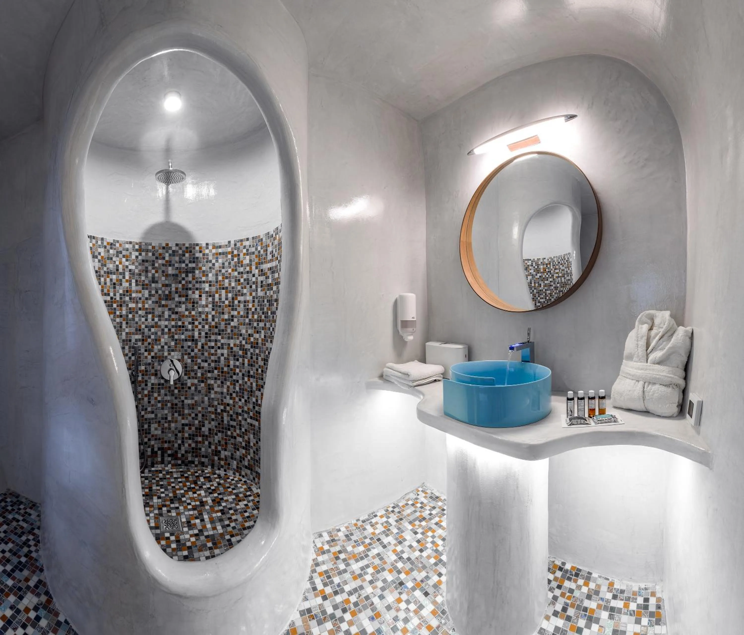 Bathroom in Elite Luxury Suites