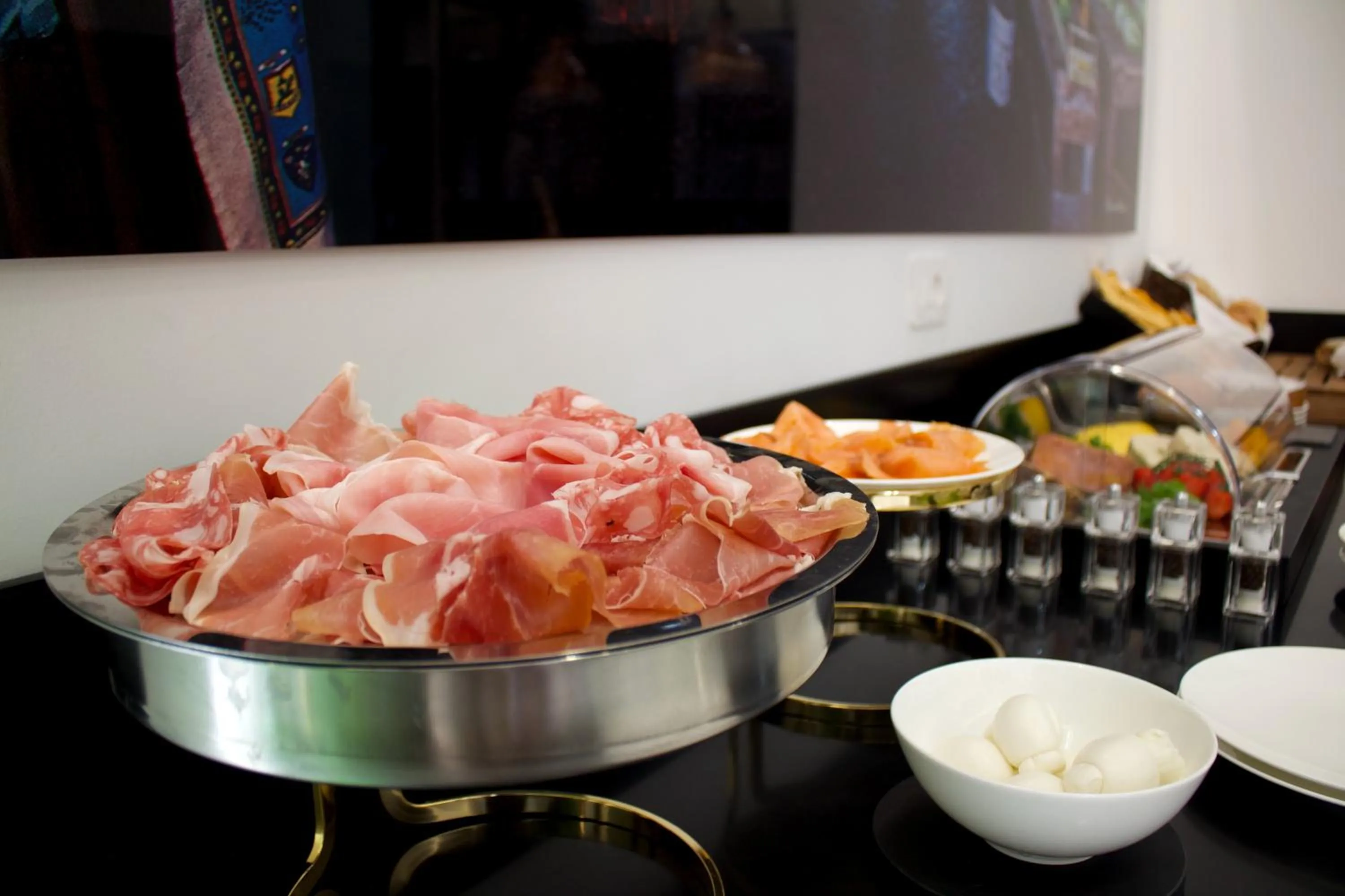 Restaurant/places to eat in Palazzo Cartari