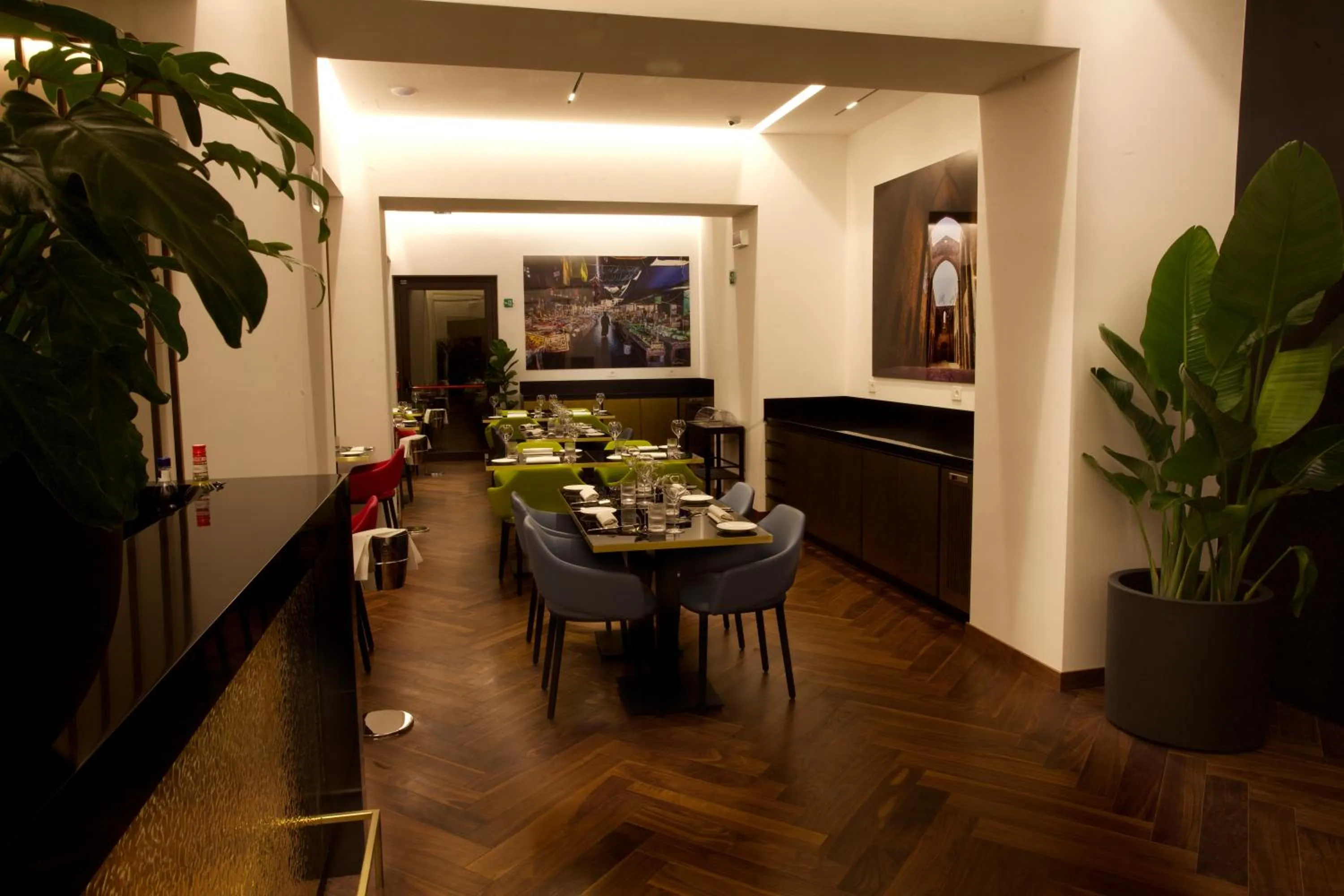 Restaurant/places to eat in Palazzo Cartari