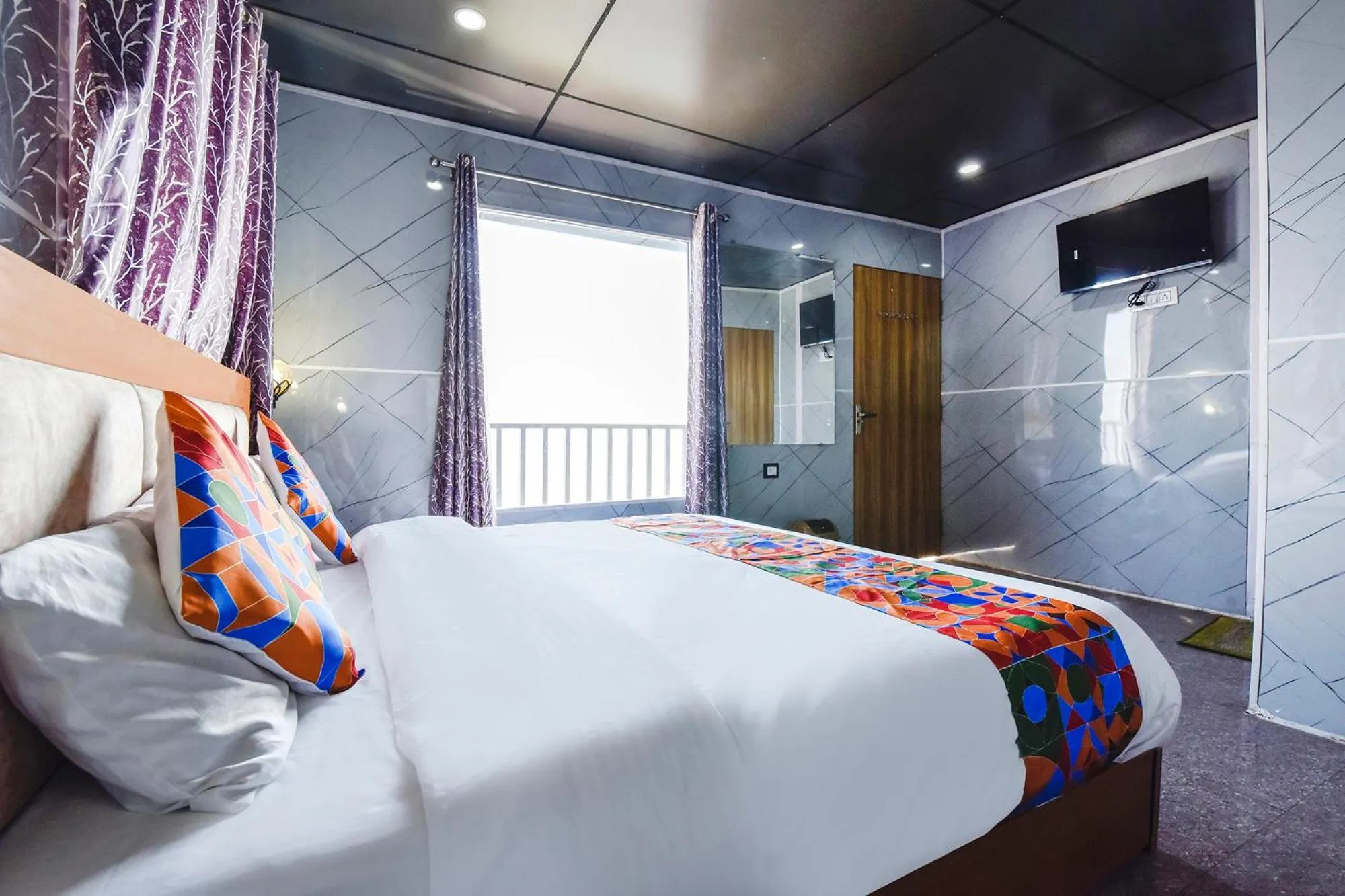 Bed in Via Neilkanth