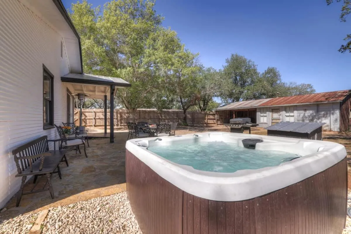 Swimming pool in Brand New Private Pool and Hot-Tub Near Main!