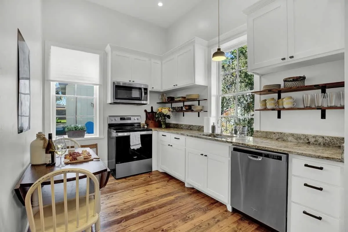 Kitchen or kitchenette in New! Luxurious Home with Wine Cellar & Firepit!