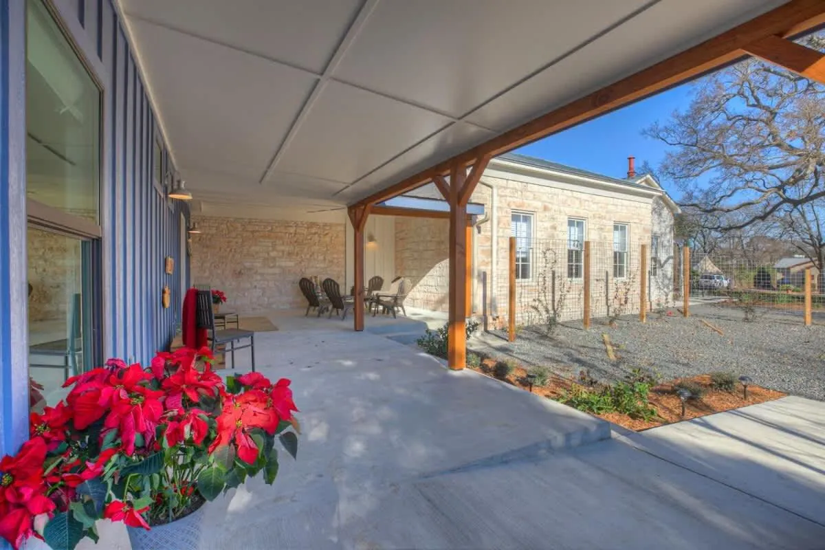 Spring in New! Luxurious Home with Wine Cellar & Firepit!