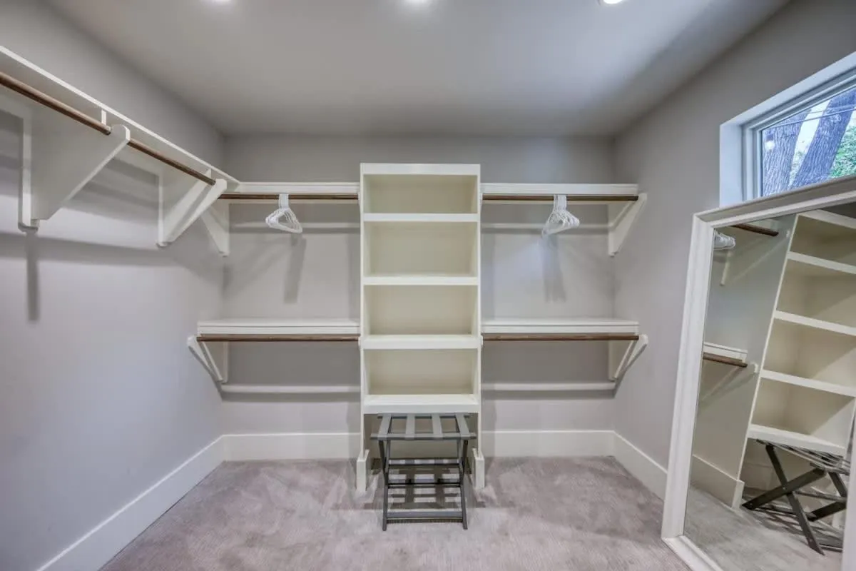 Photo of the whole room in Modern Luxurious Home with game room