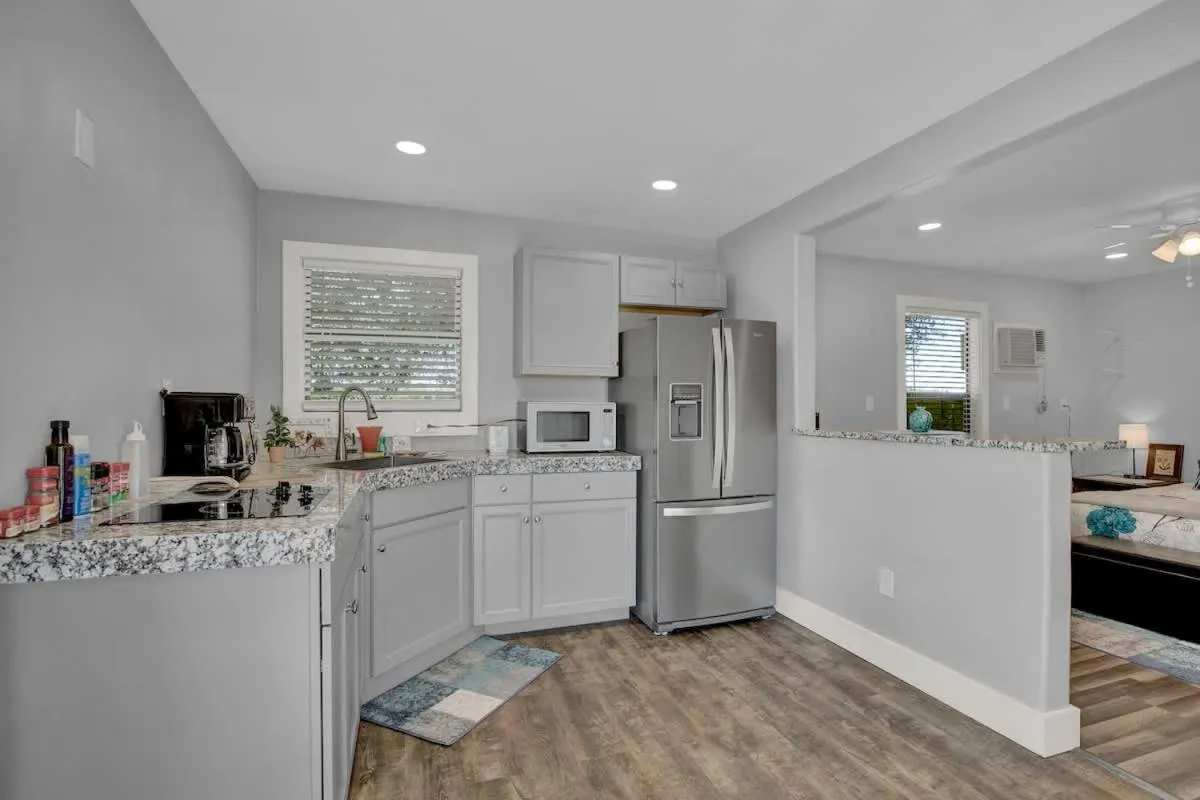 Coffee/tea facilities in Grey Haus Casita-Peaceful Hill Country Views!