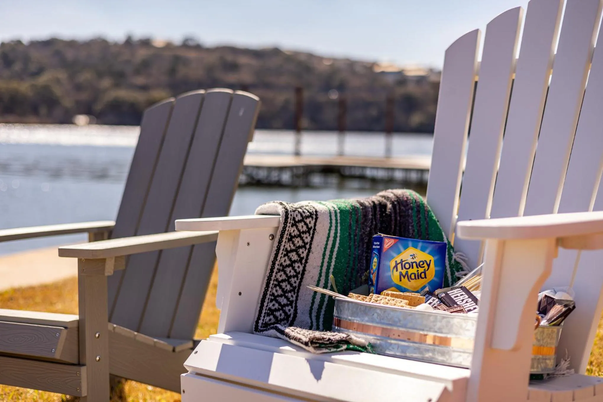 Seating area in Luxurious Lakehouse with Indoor Pool-Hot Tub-Fire Pit